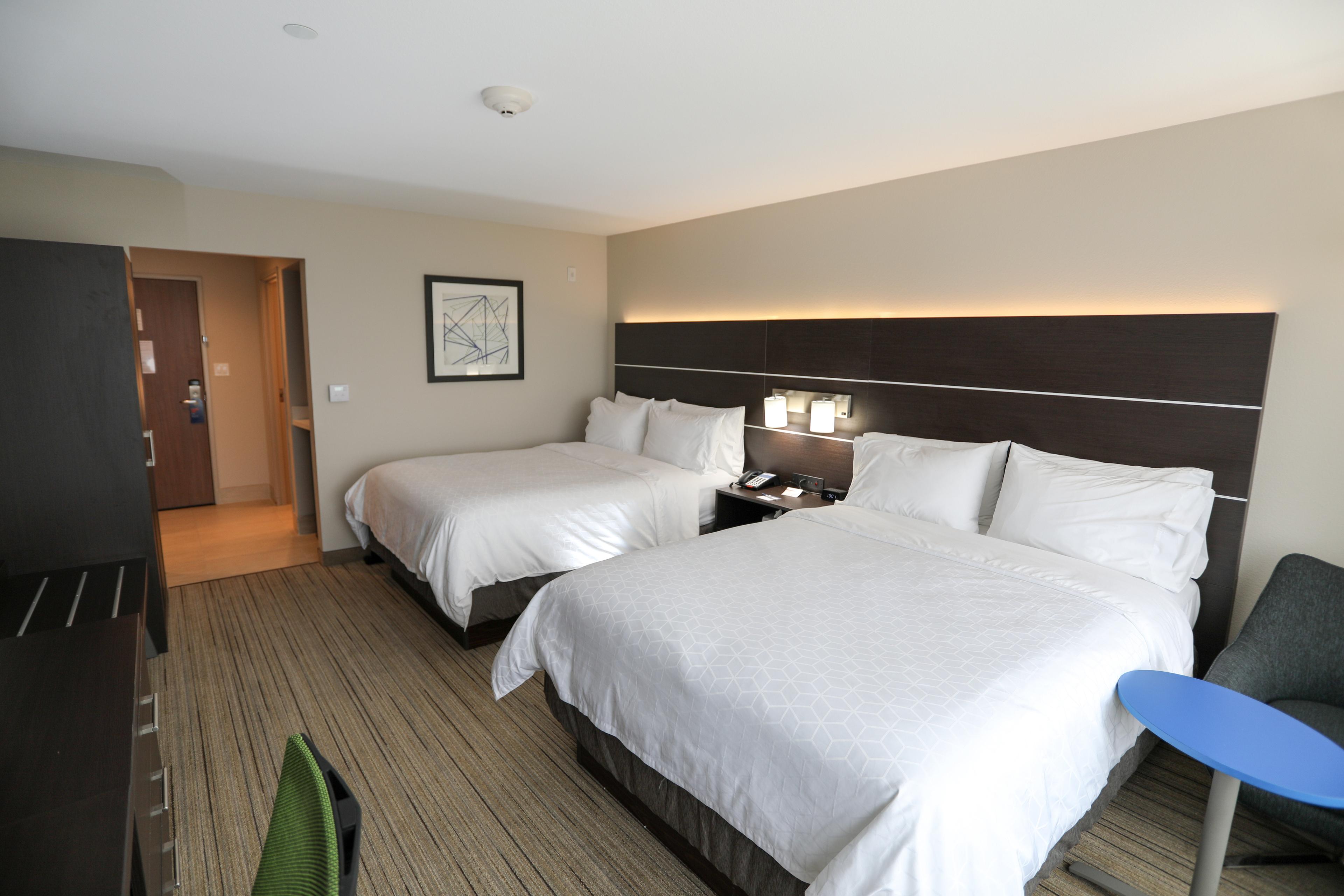HOLIDAY INN EXP STES FORNEY BY IHG