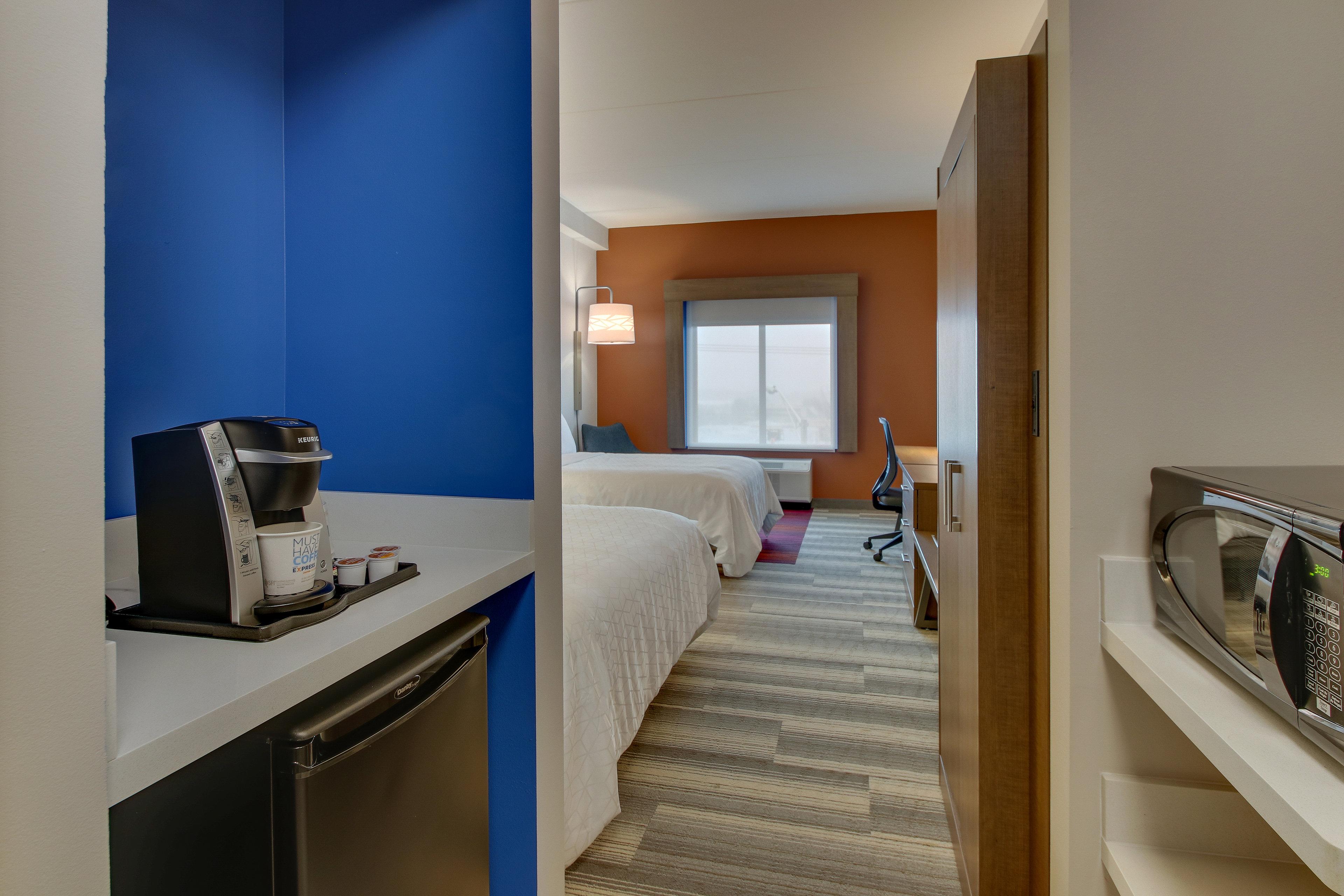 HOLIDAY INN EXP STES METROCENTER BY
