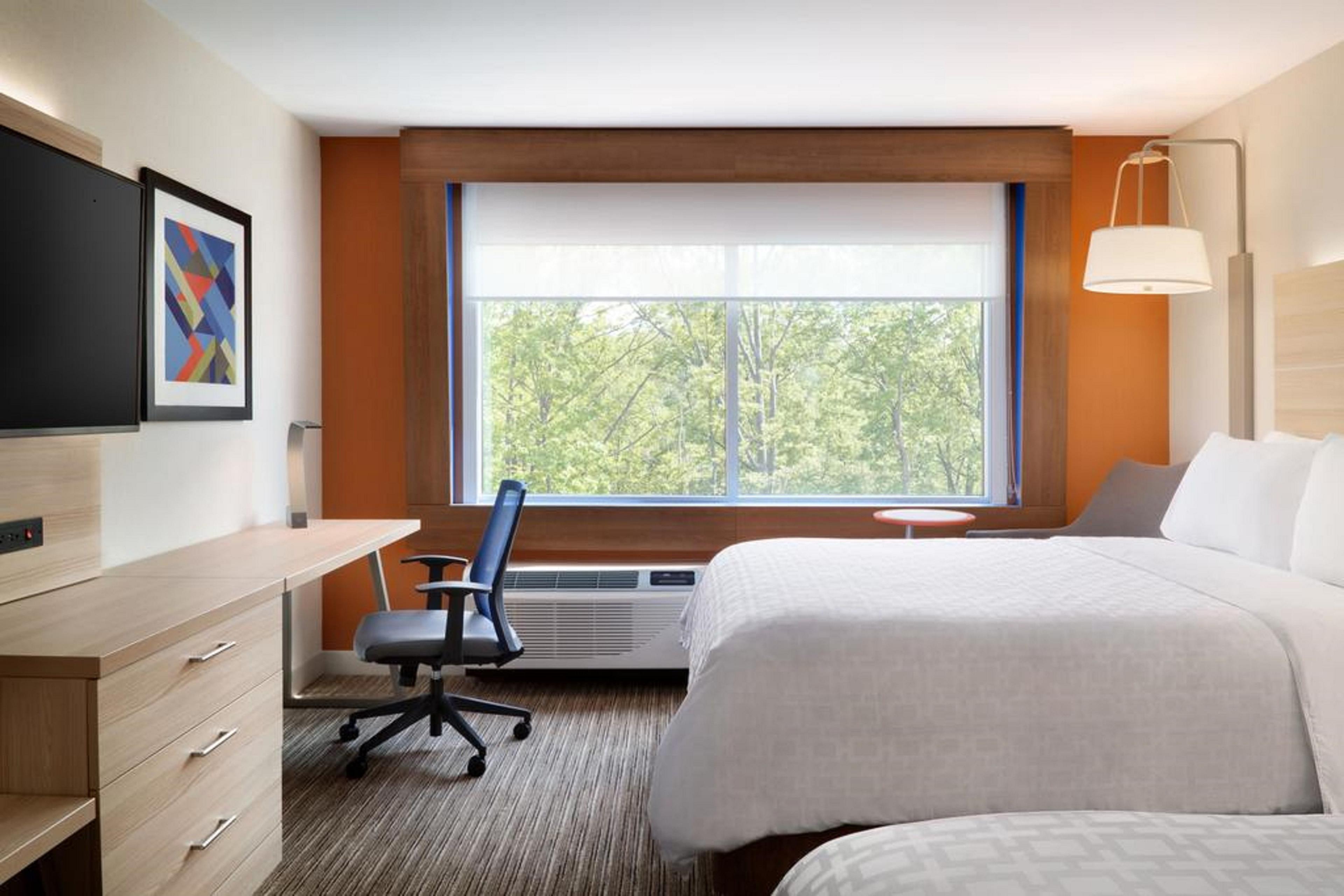 HOLIDAY INN EXP STES BARTLESVI BY I