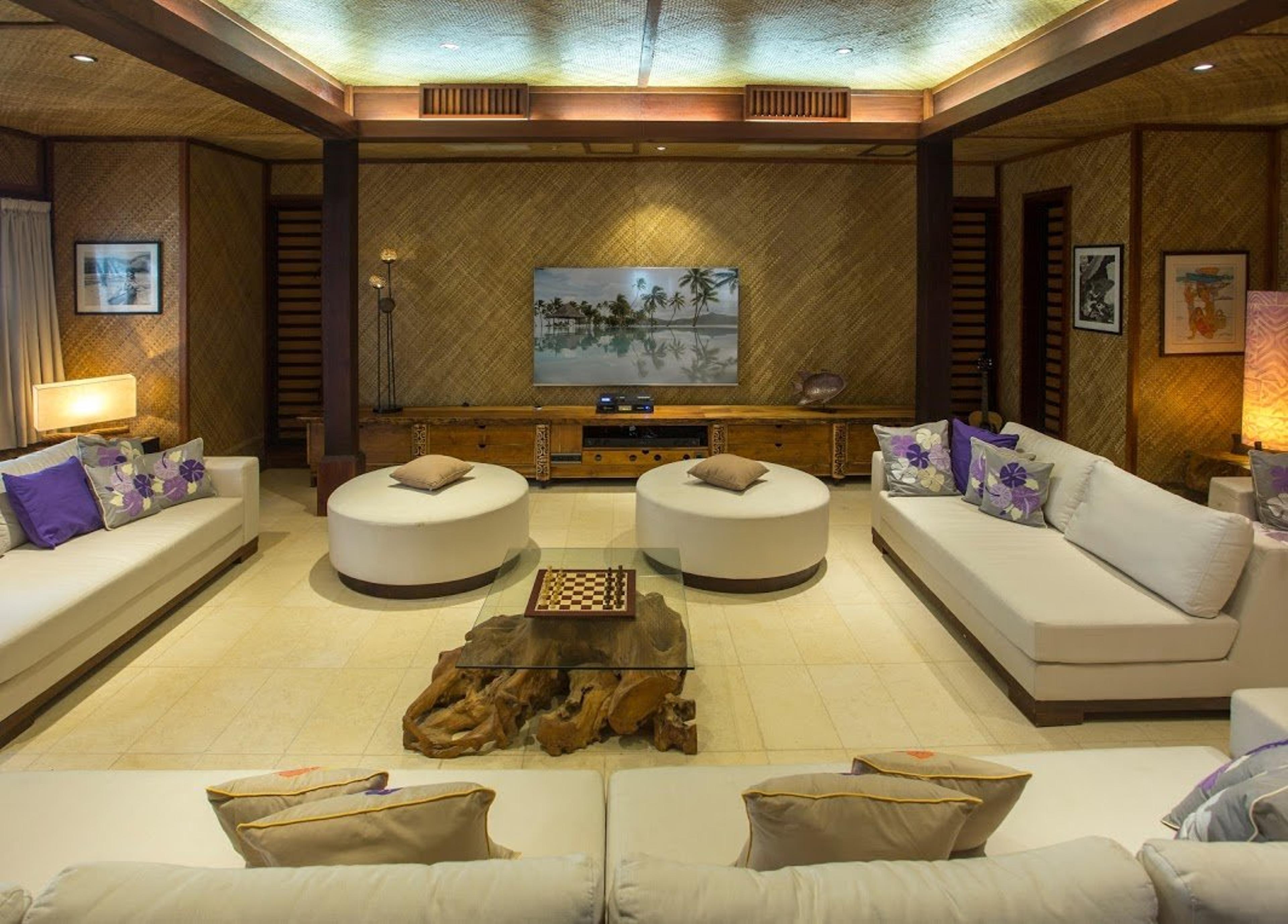 Vahine Island Resort and Spa