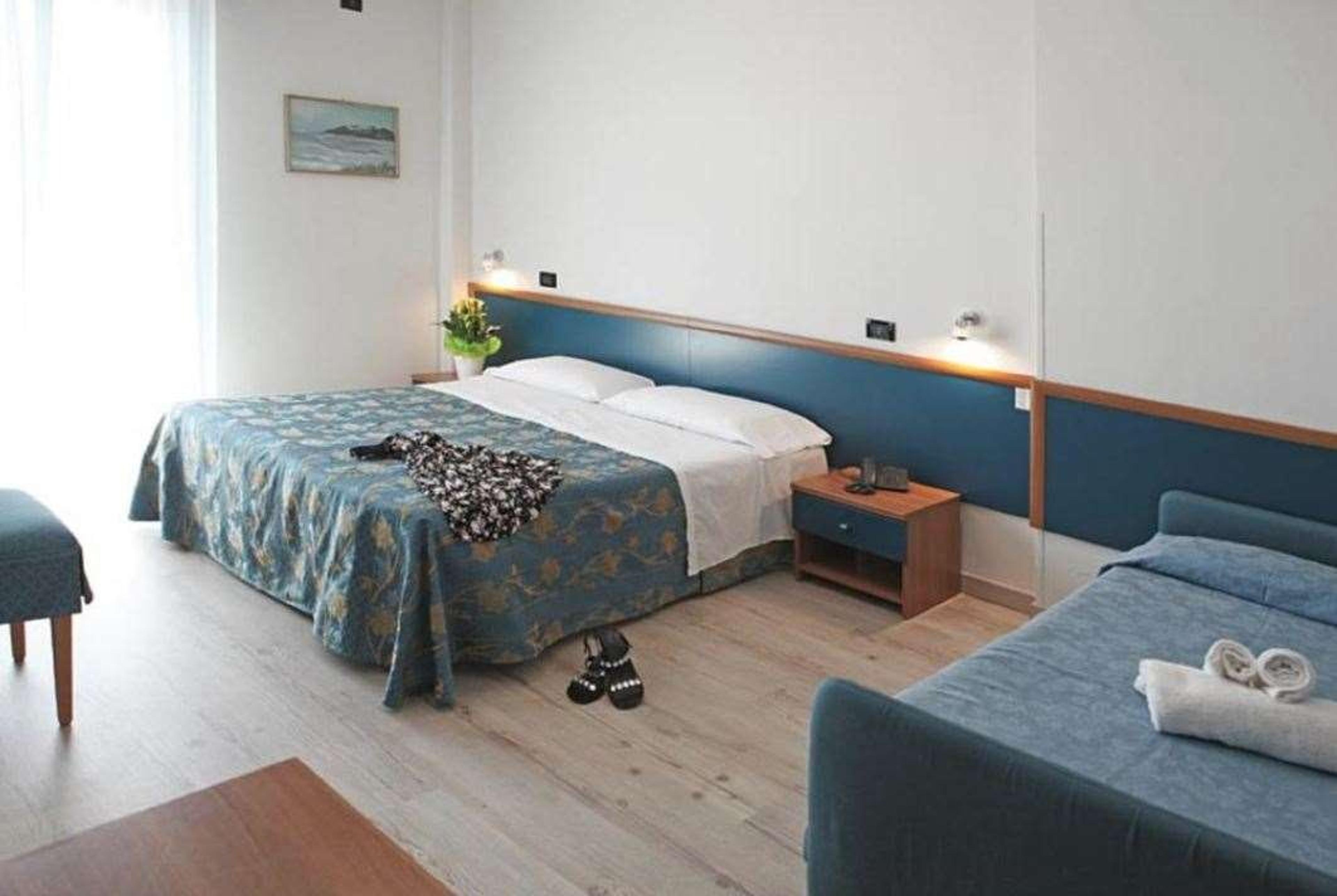 HOTEL MONDIAL - PORTO RECANATI