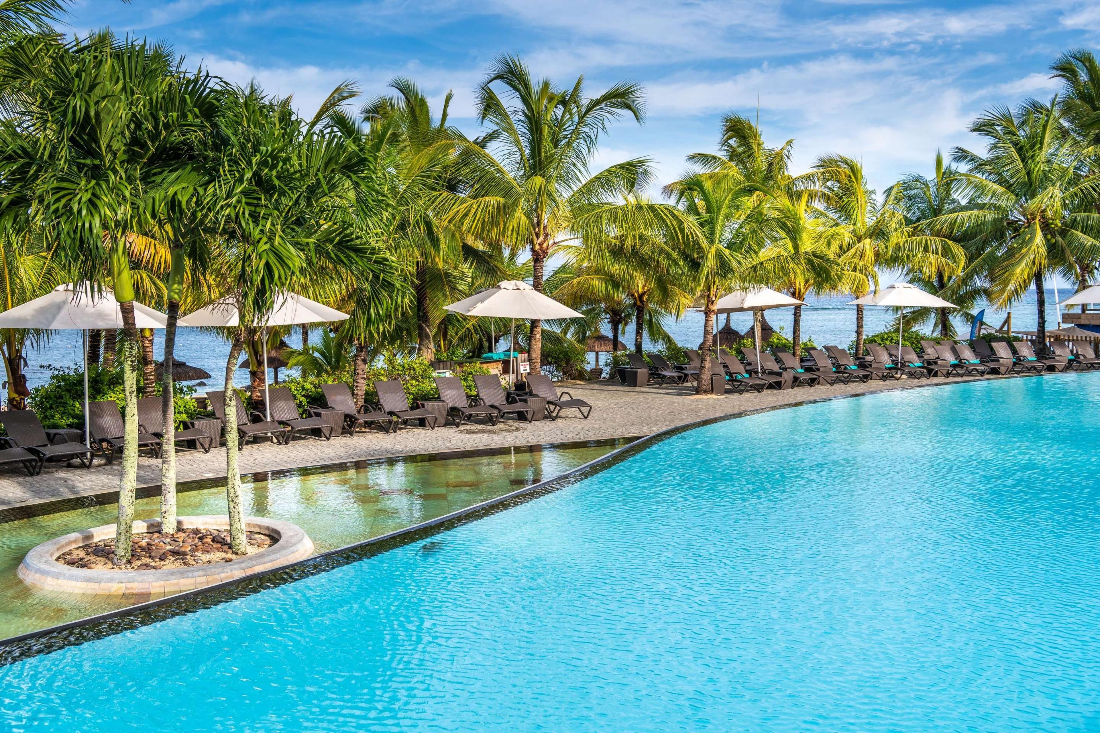 VICTORIA BEACHCOMBER RESORT AND SPA
