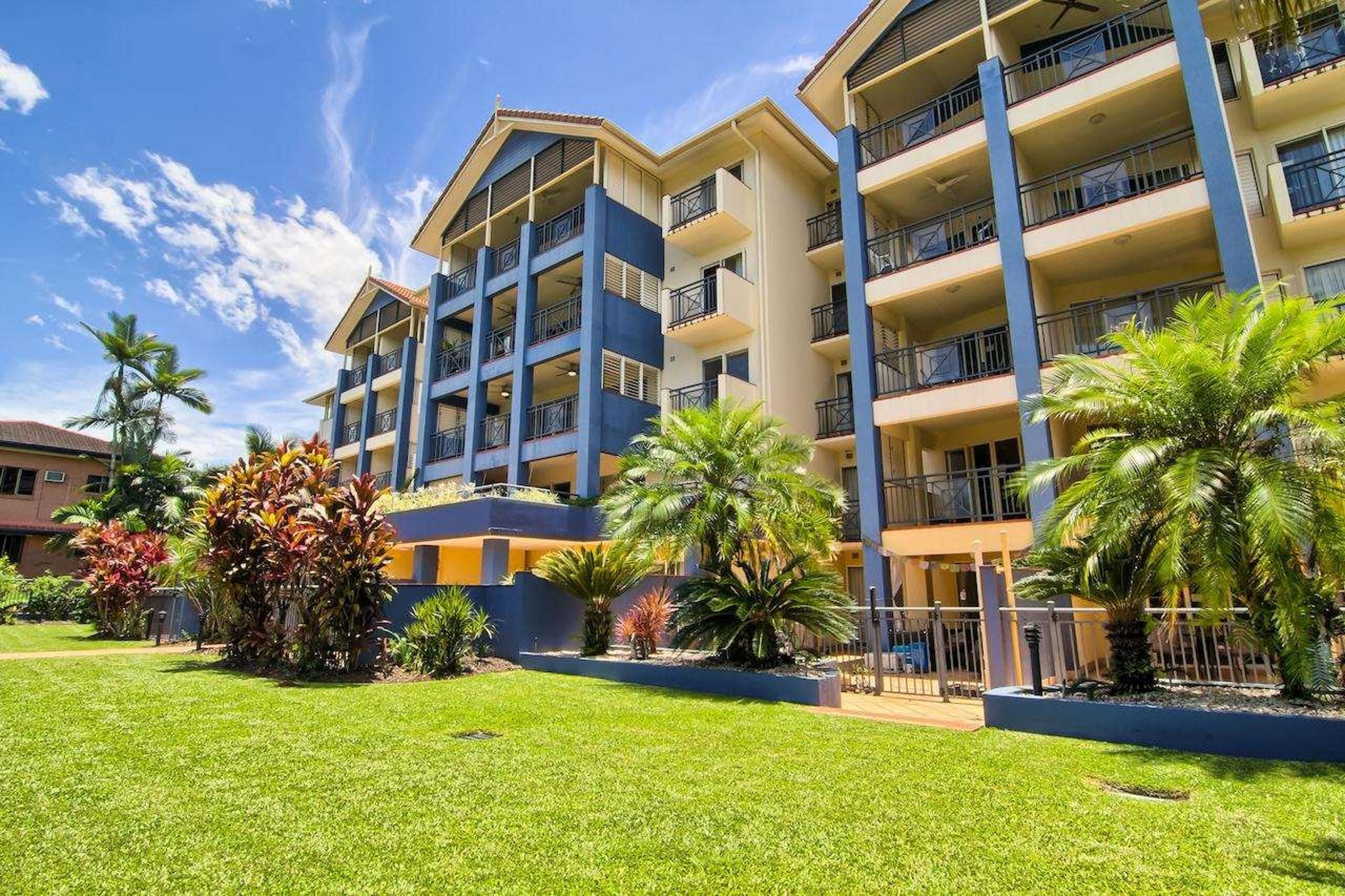 NORTH COVE WATERFRONT SUITES