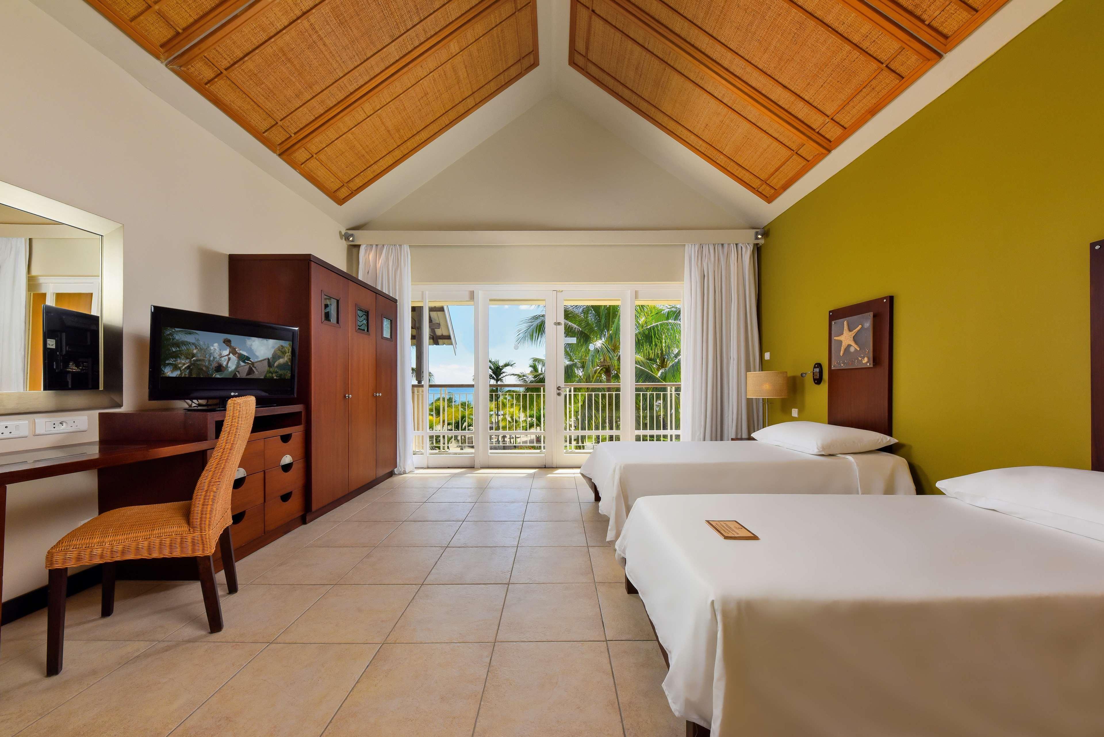VICTORIA BEACHCOMBER RESORT AND SPA
