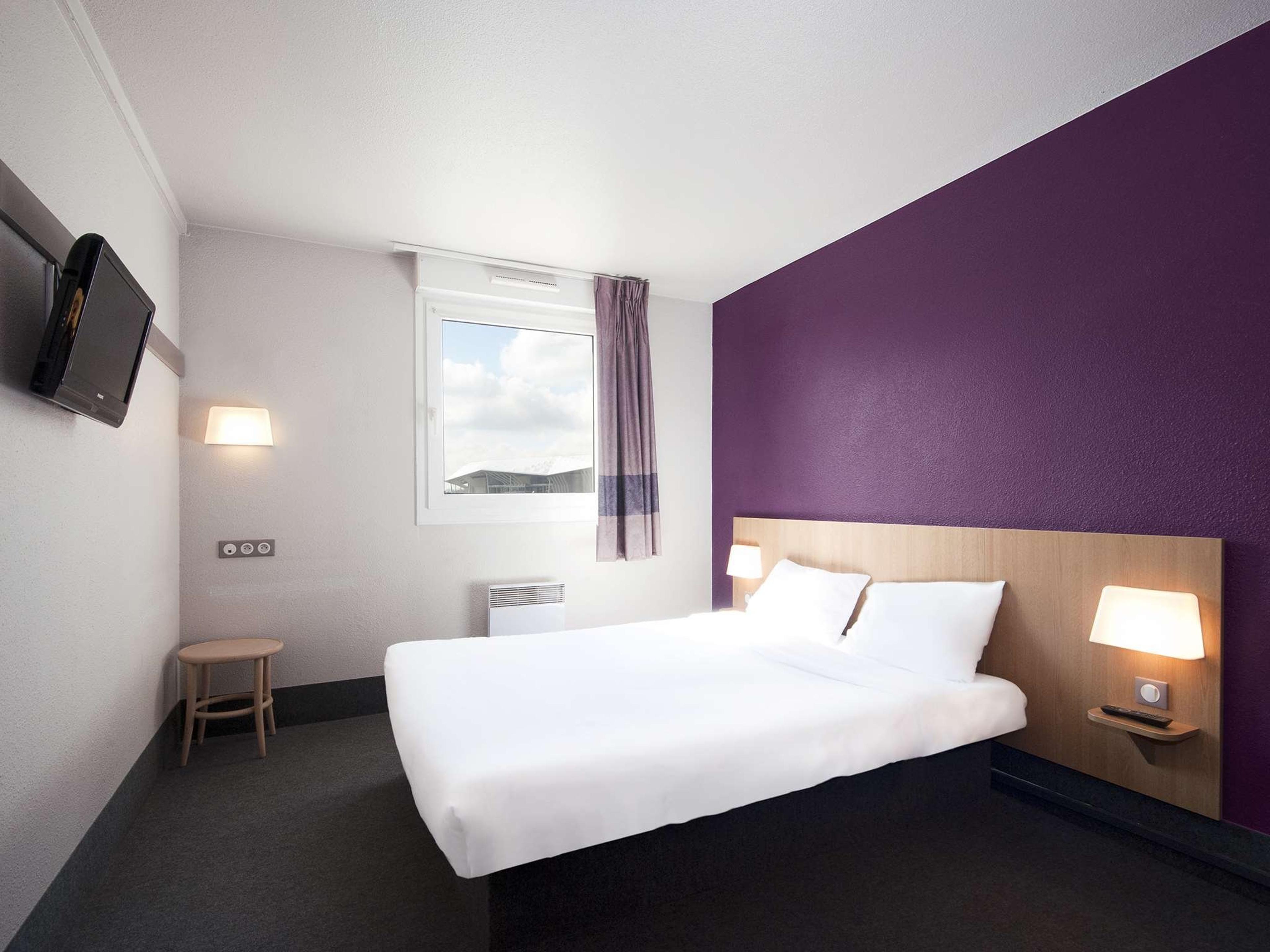 B&B HOTEL LYON GRAND STADE MEYZIEU