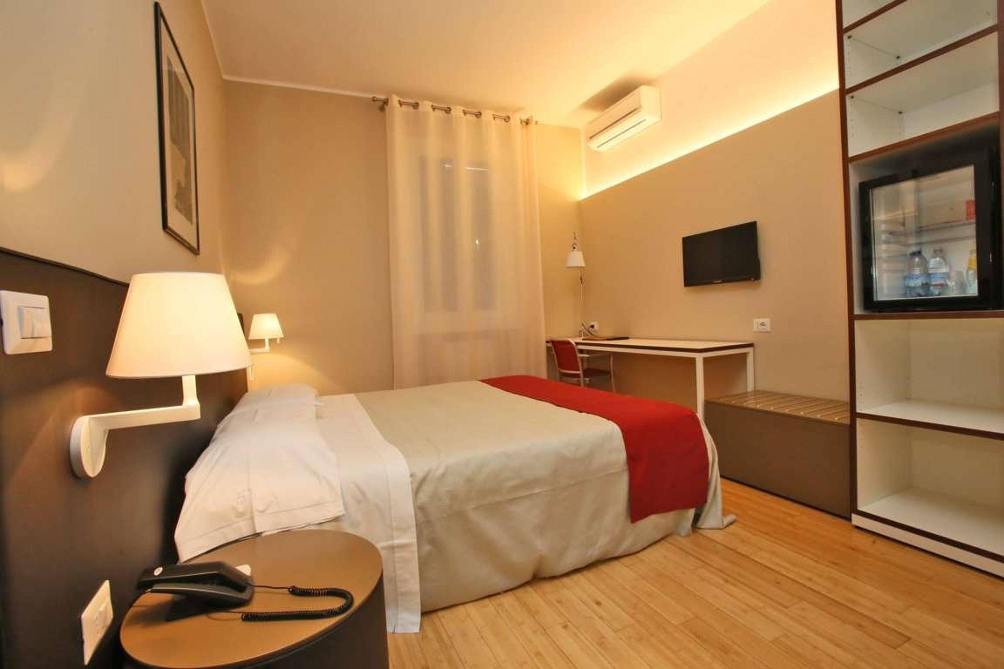 HOTEL LE VILLE MODENA