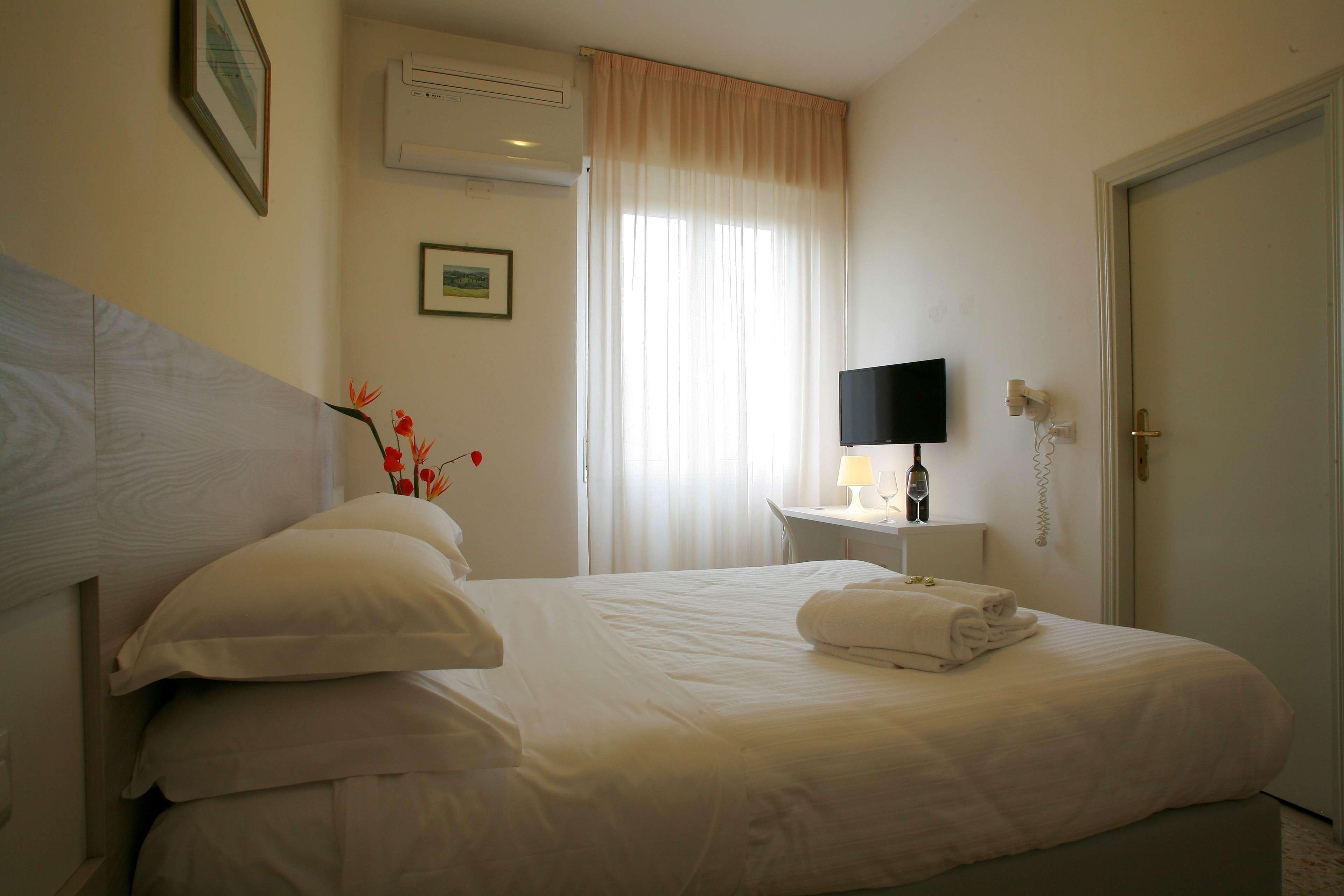 HOTEL MINERVA