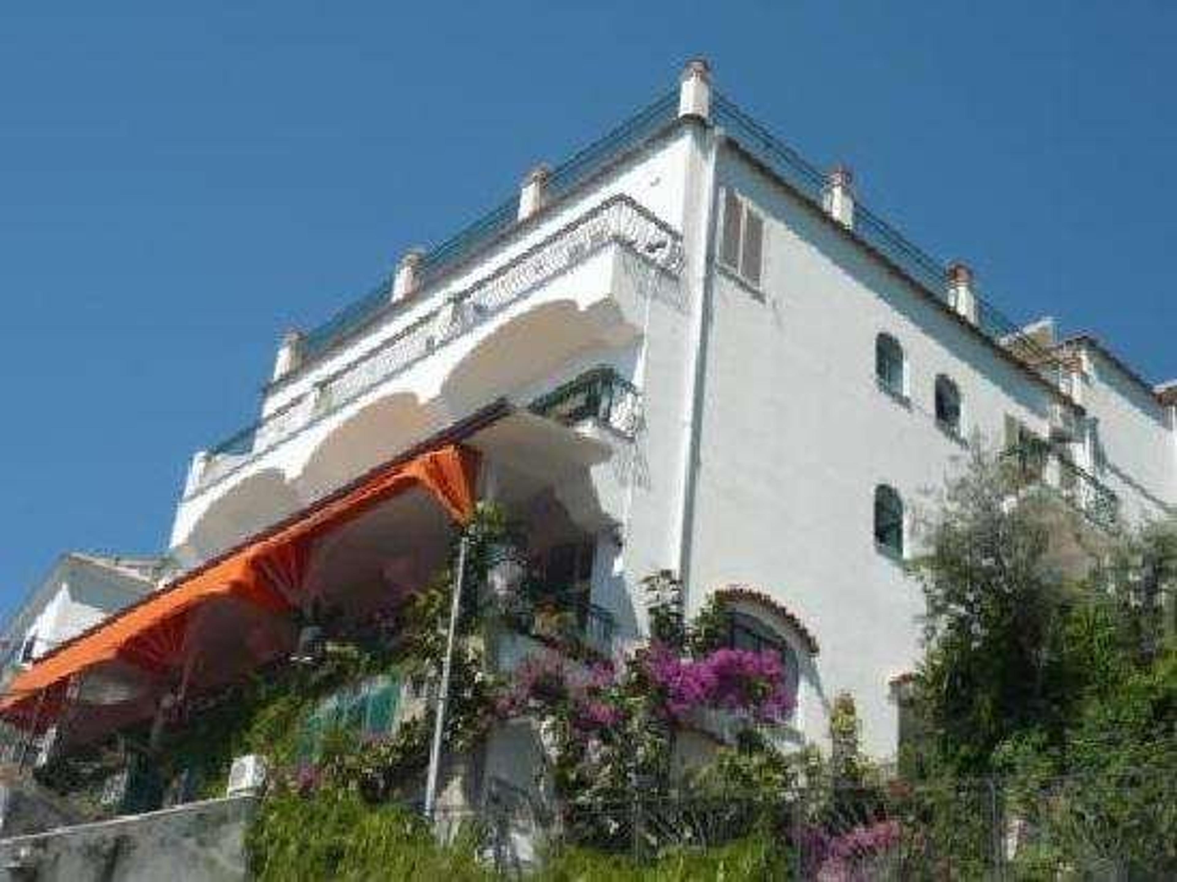 Hotel La Perla