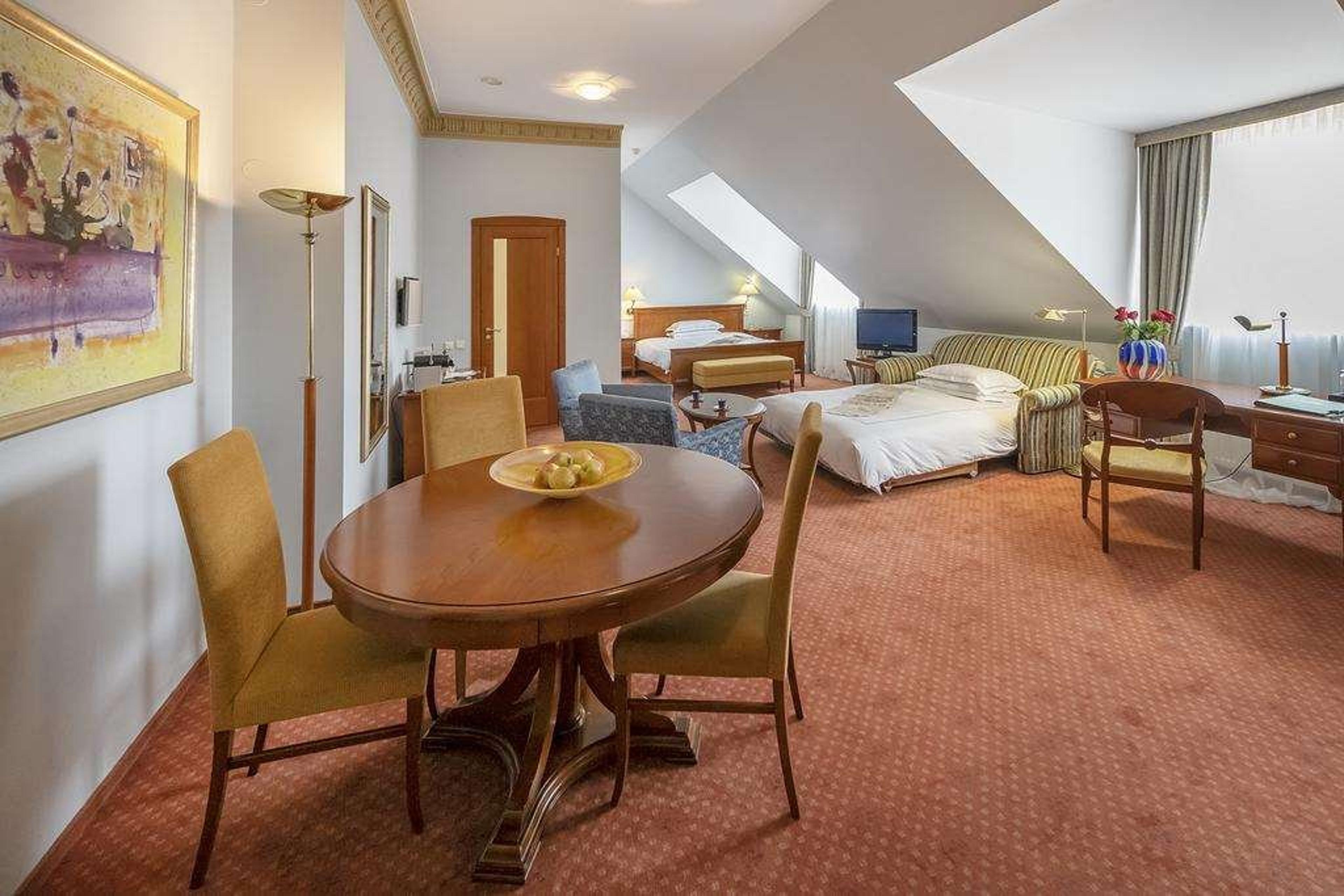 GROTTHUSS BOUTIQUE HOTEL