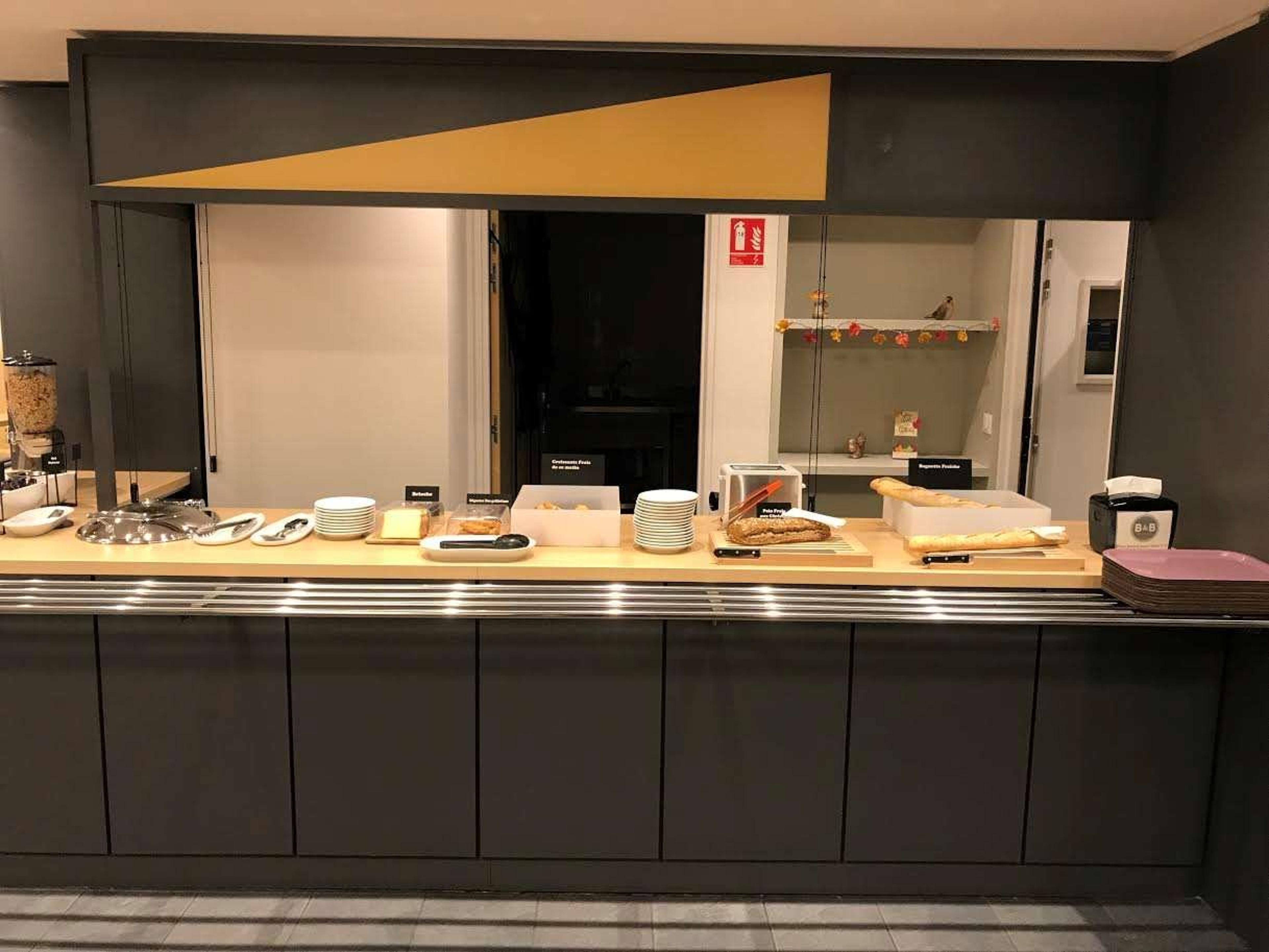 B&B HOTEL CHARTRES OCEANE