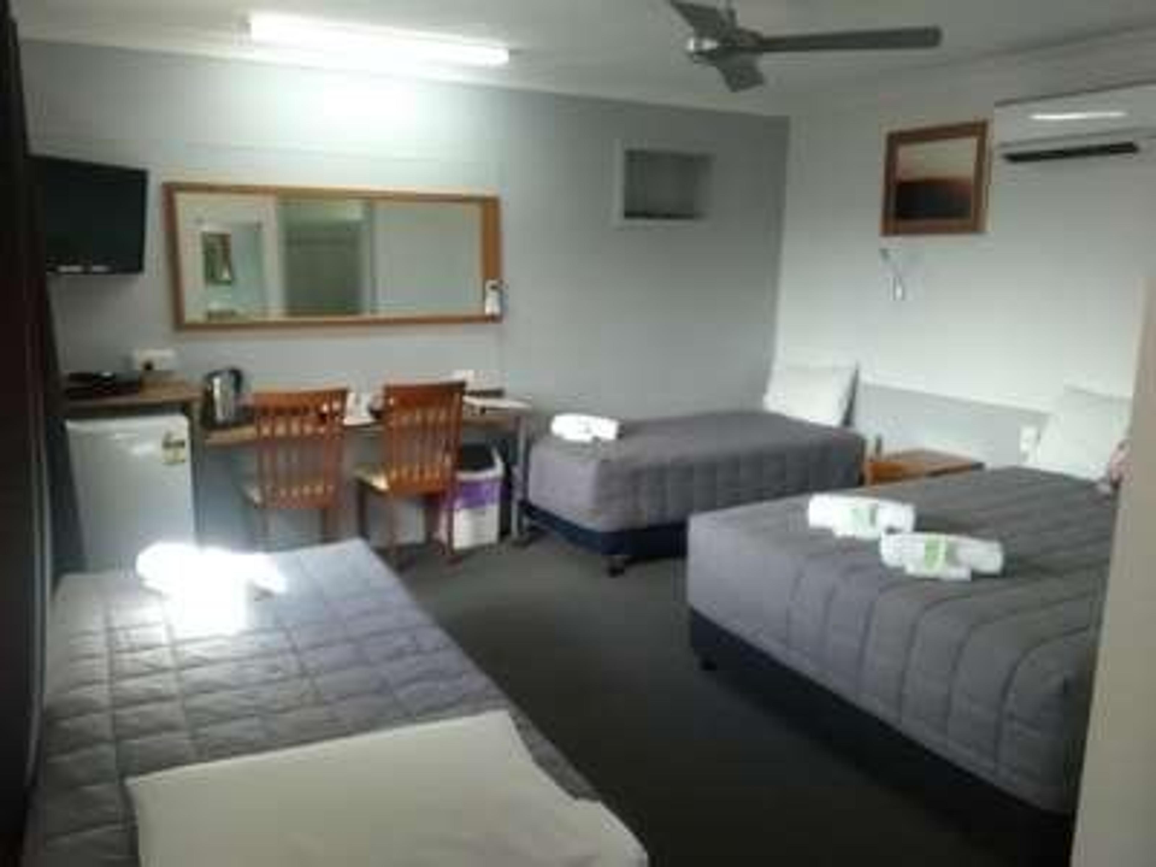 CIVIC MOTEL GRAFTON