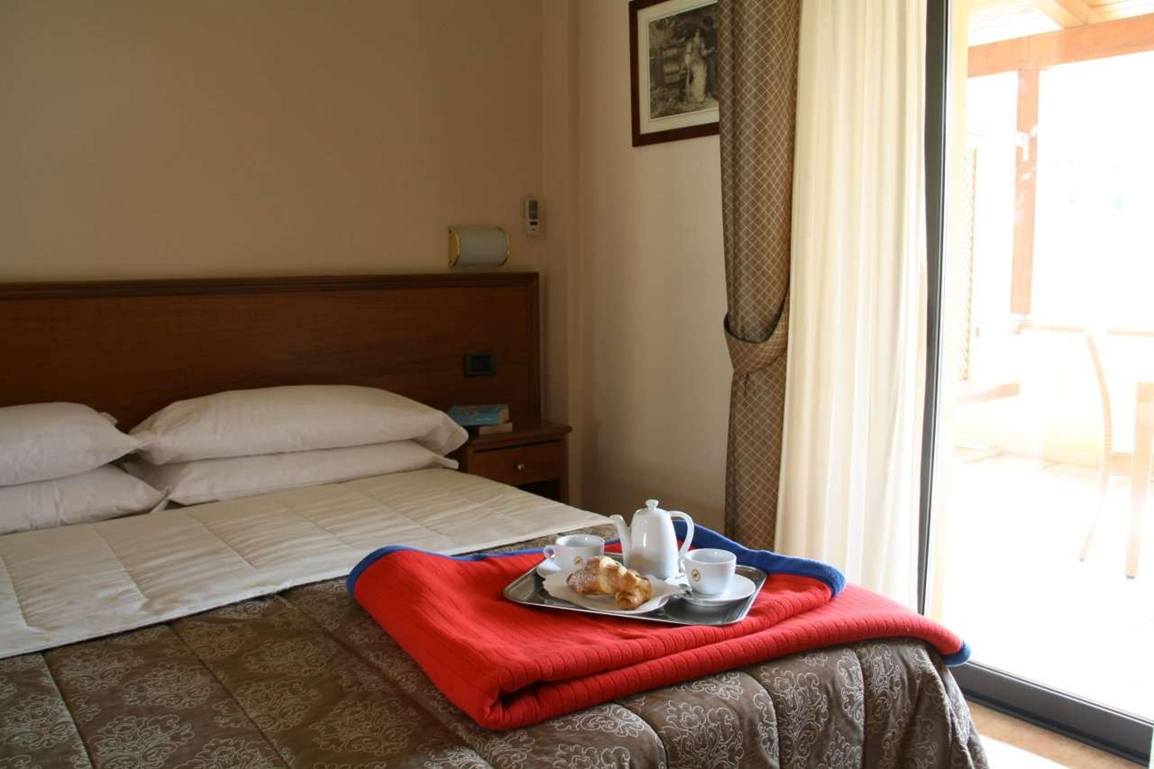 HOTEL PAUSANIA INN - TEMPIO PAUSANI