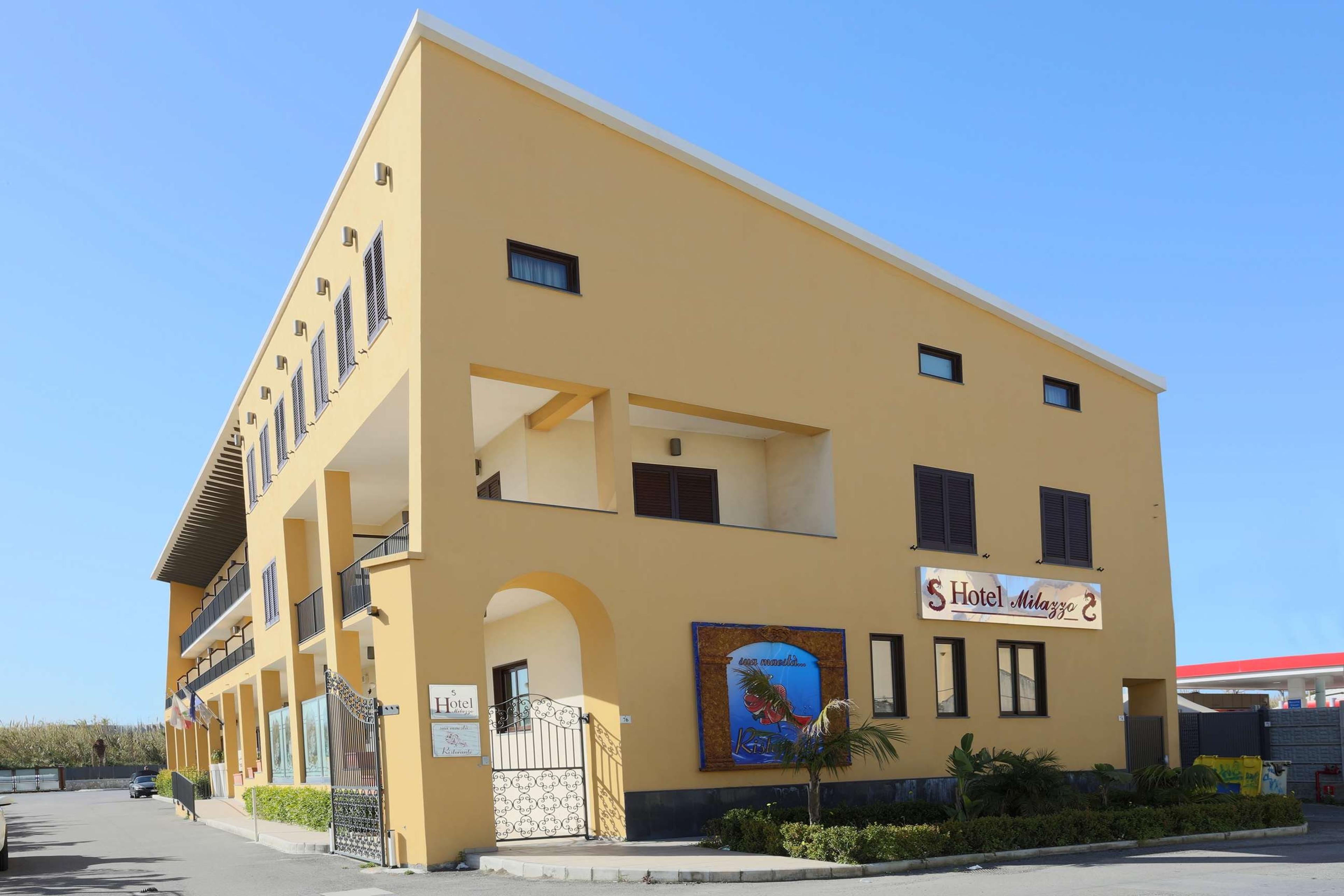 Hotel Photo 1