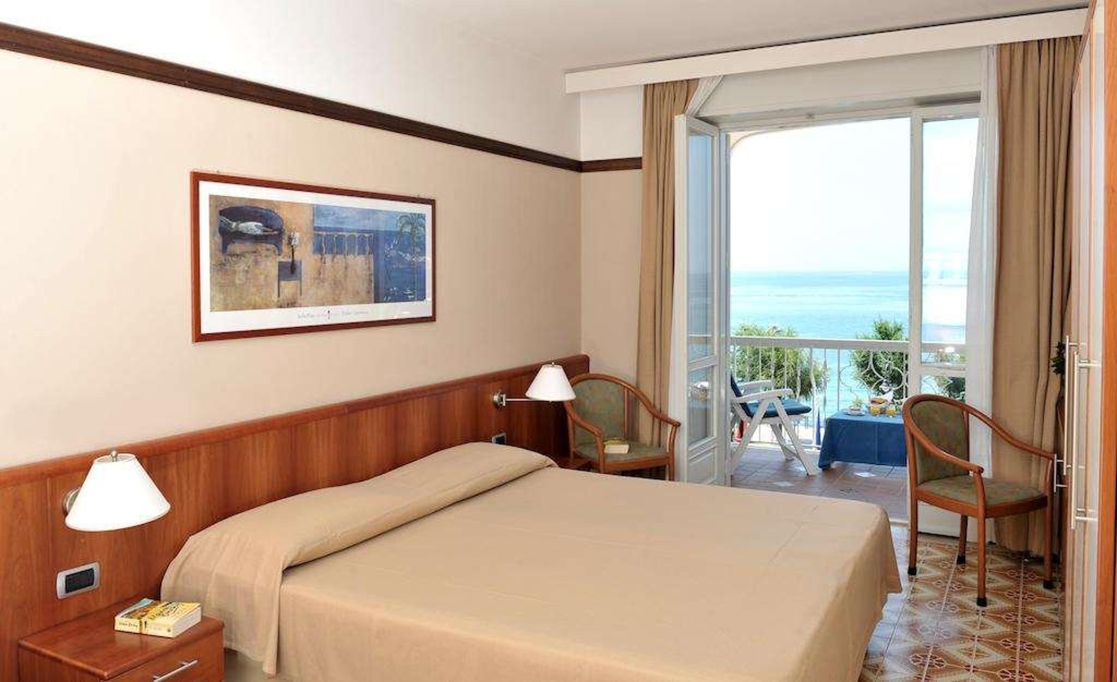 PIETRA DI LUNA HOTEL - MAIORI