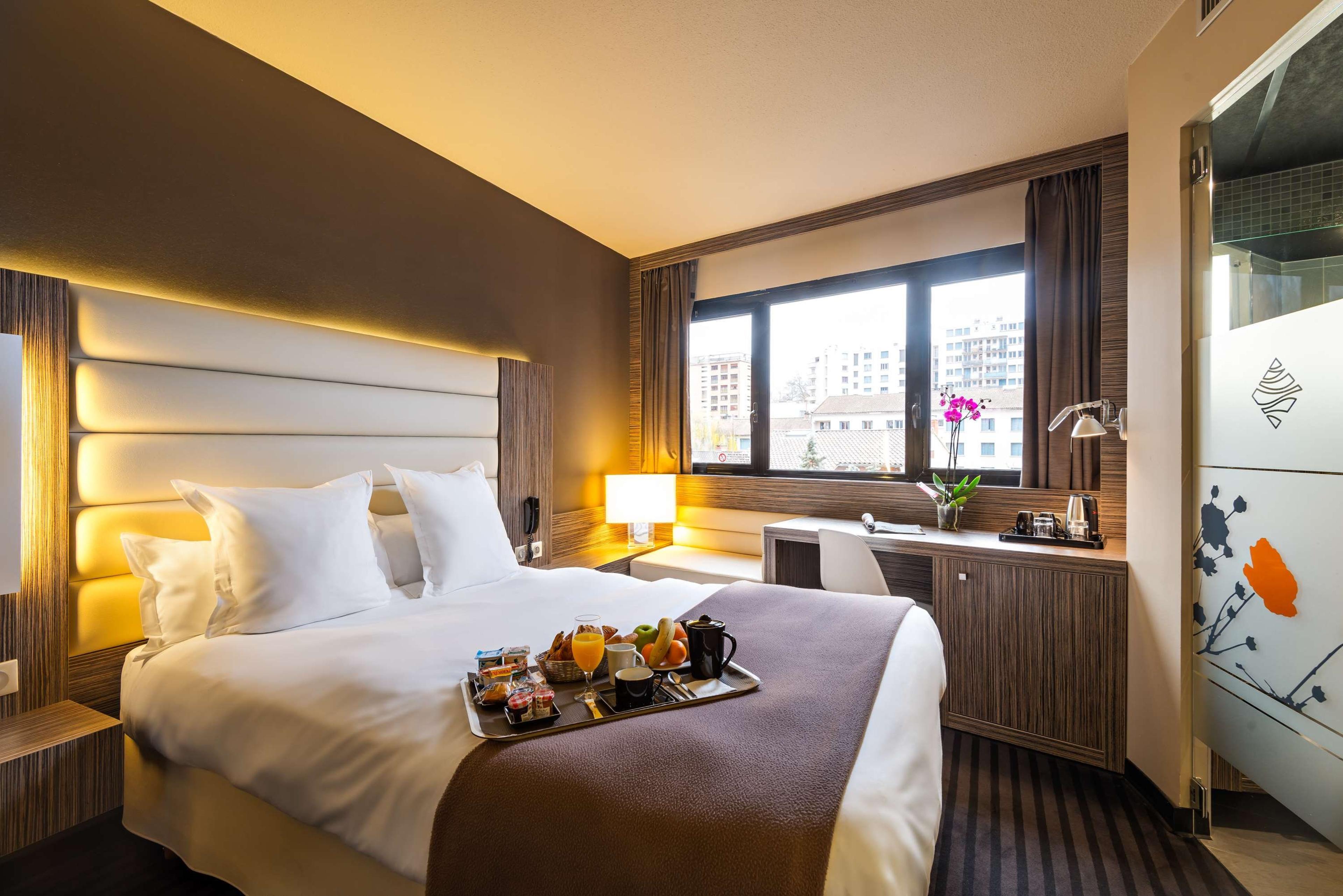 HOTEL DE BRIENNE