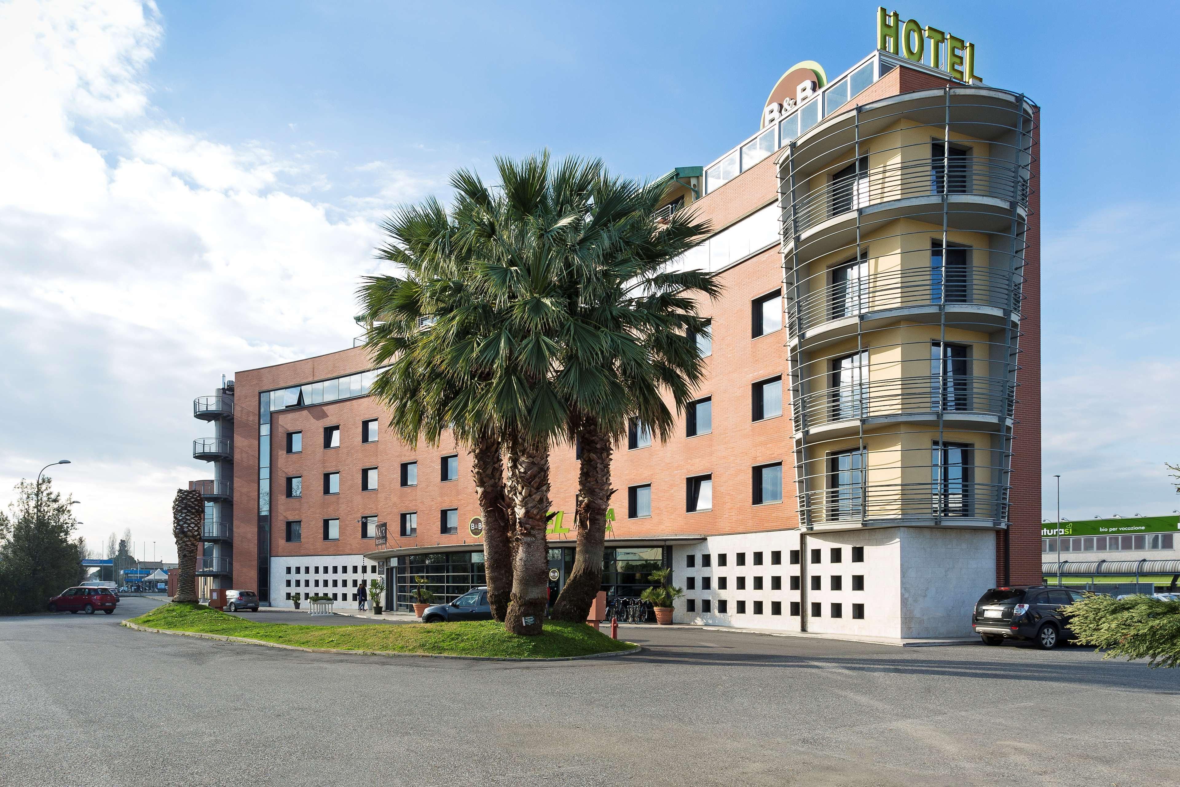 Hotel Photo 1