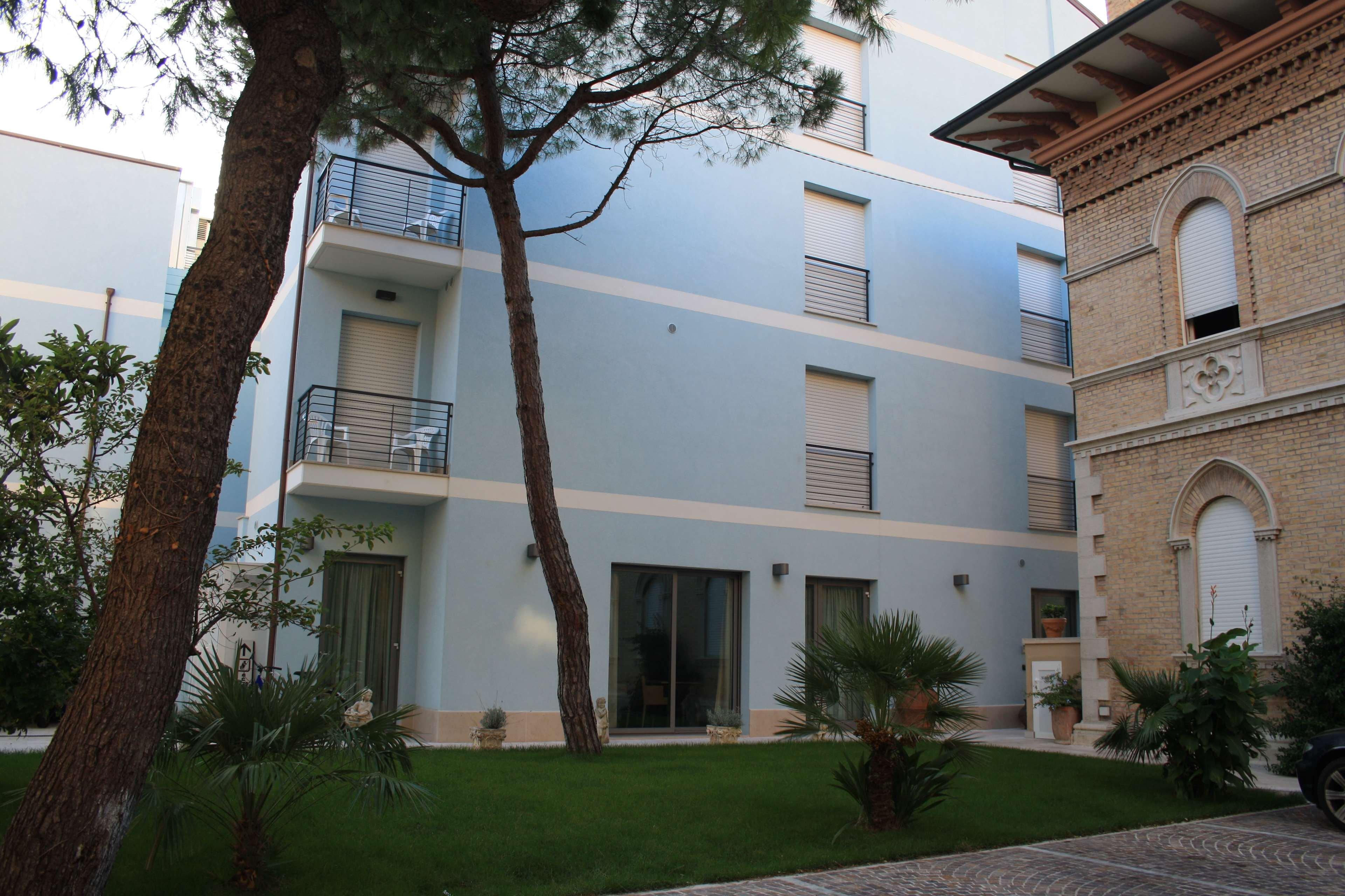HOTEL CHIARALUNA - CIVITANOVA MARCH