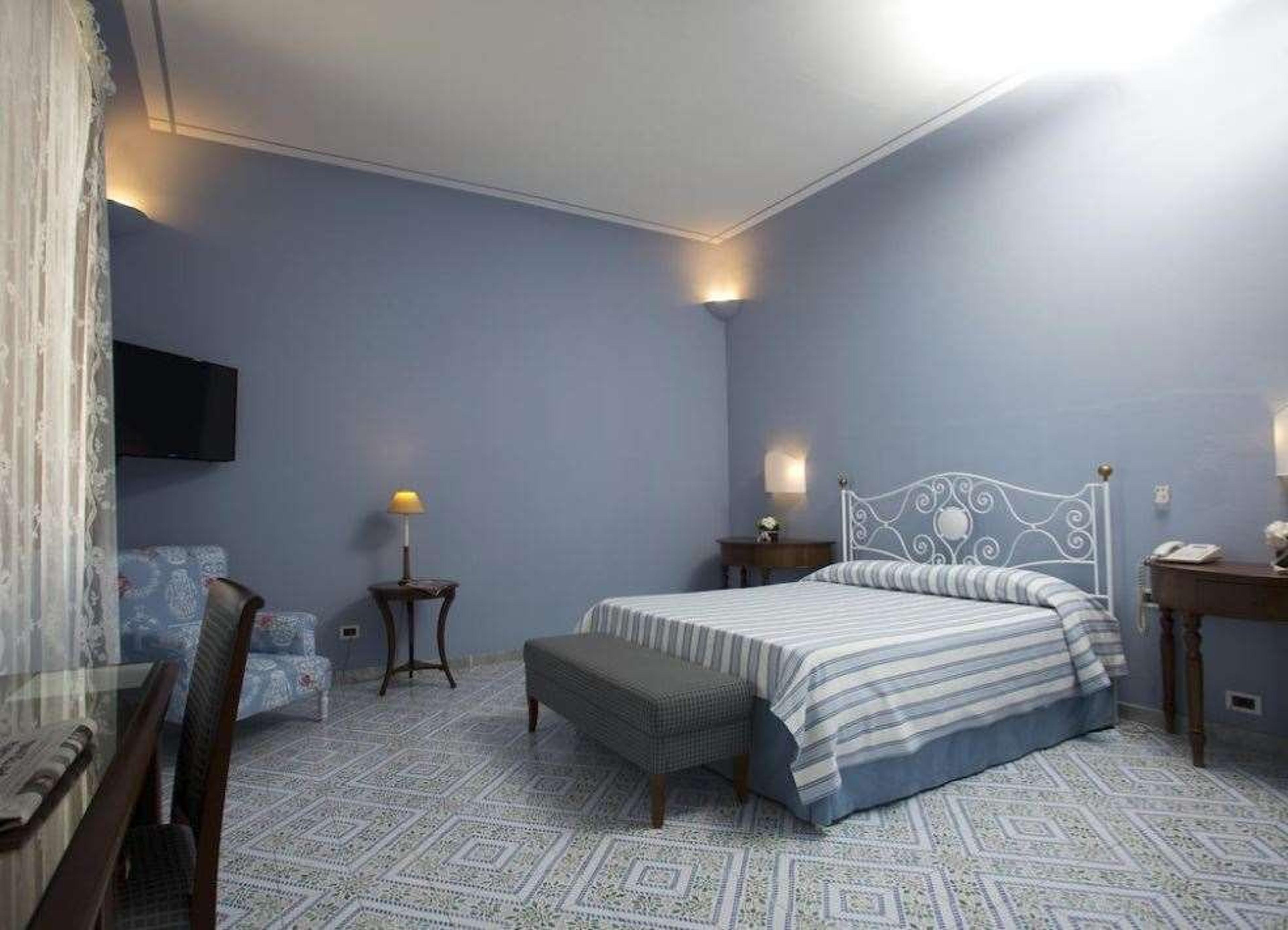 HOTEL VILLA FAVORITA