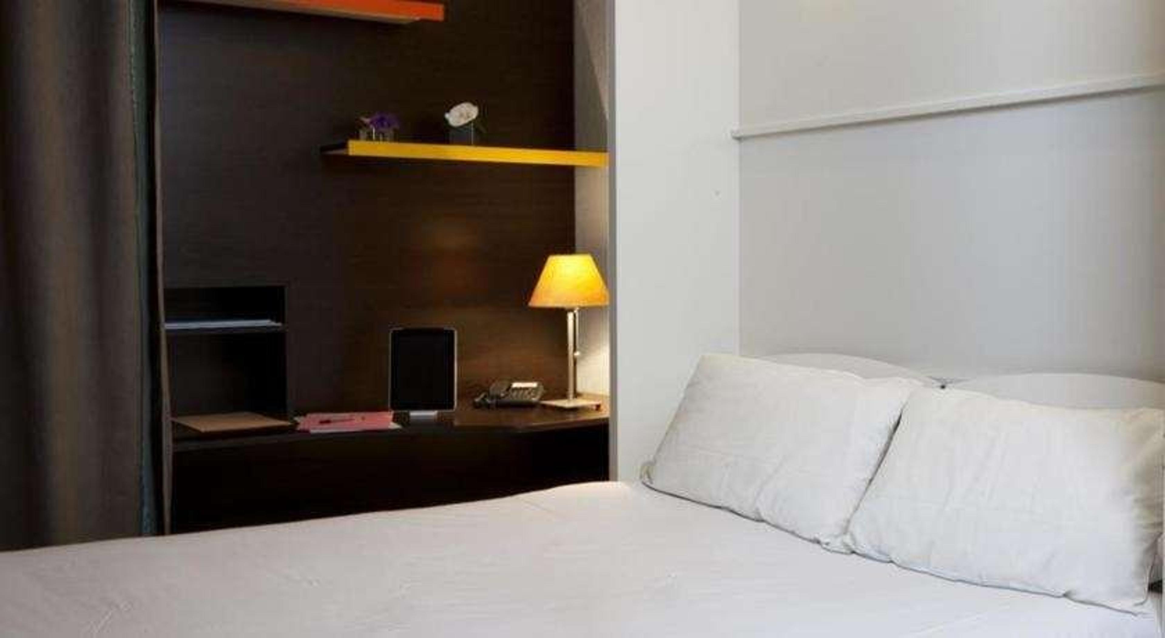 AT HOME APPART HOTEL TOULOUSE