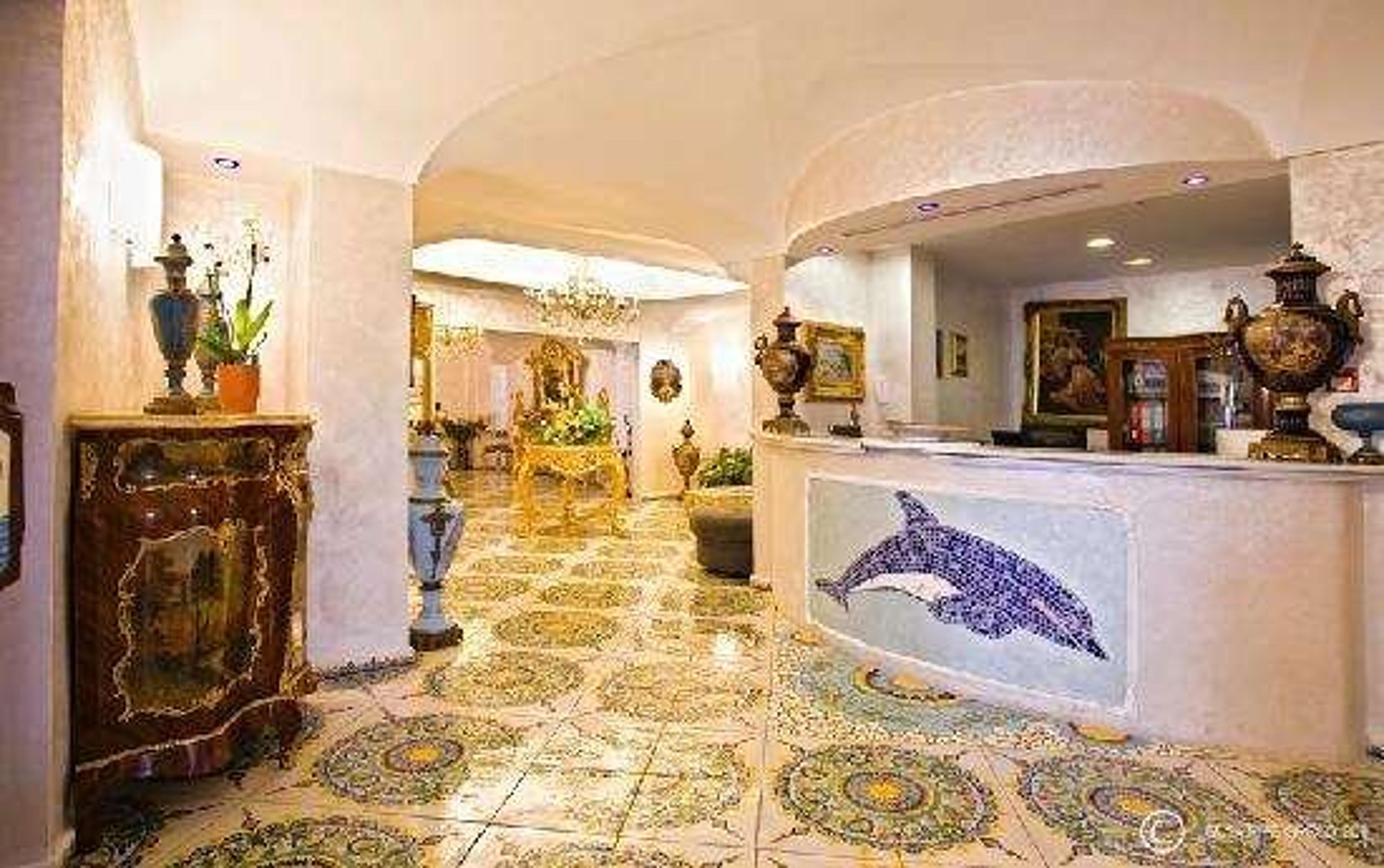Strand Hotel Delfini