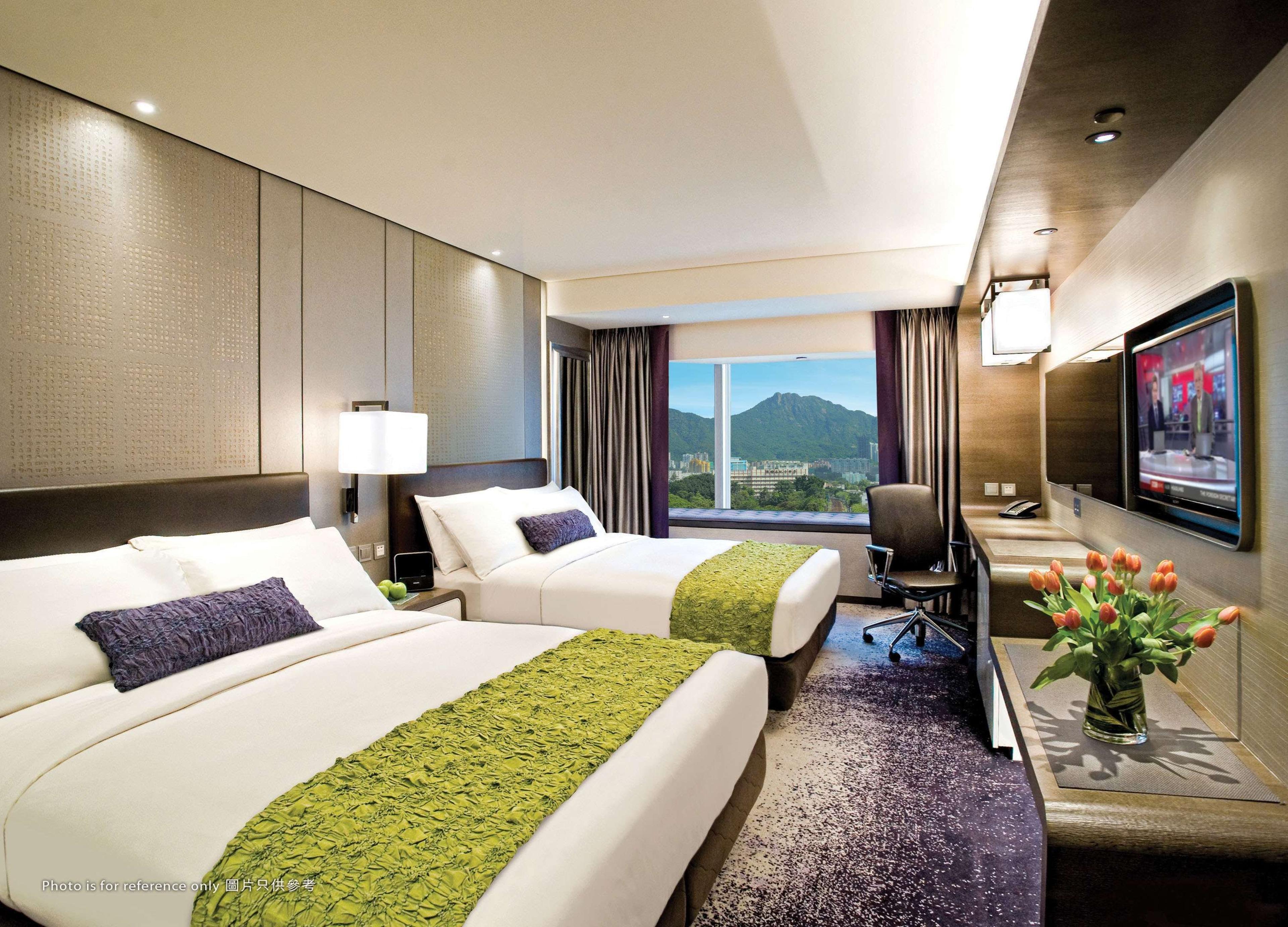 ROYAL PLAZA HOTEL