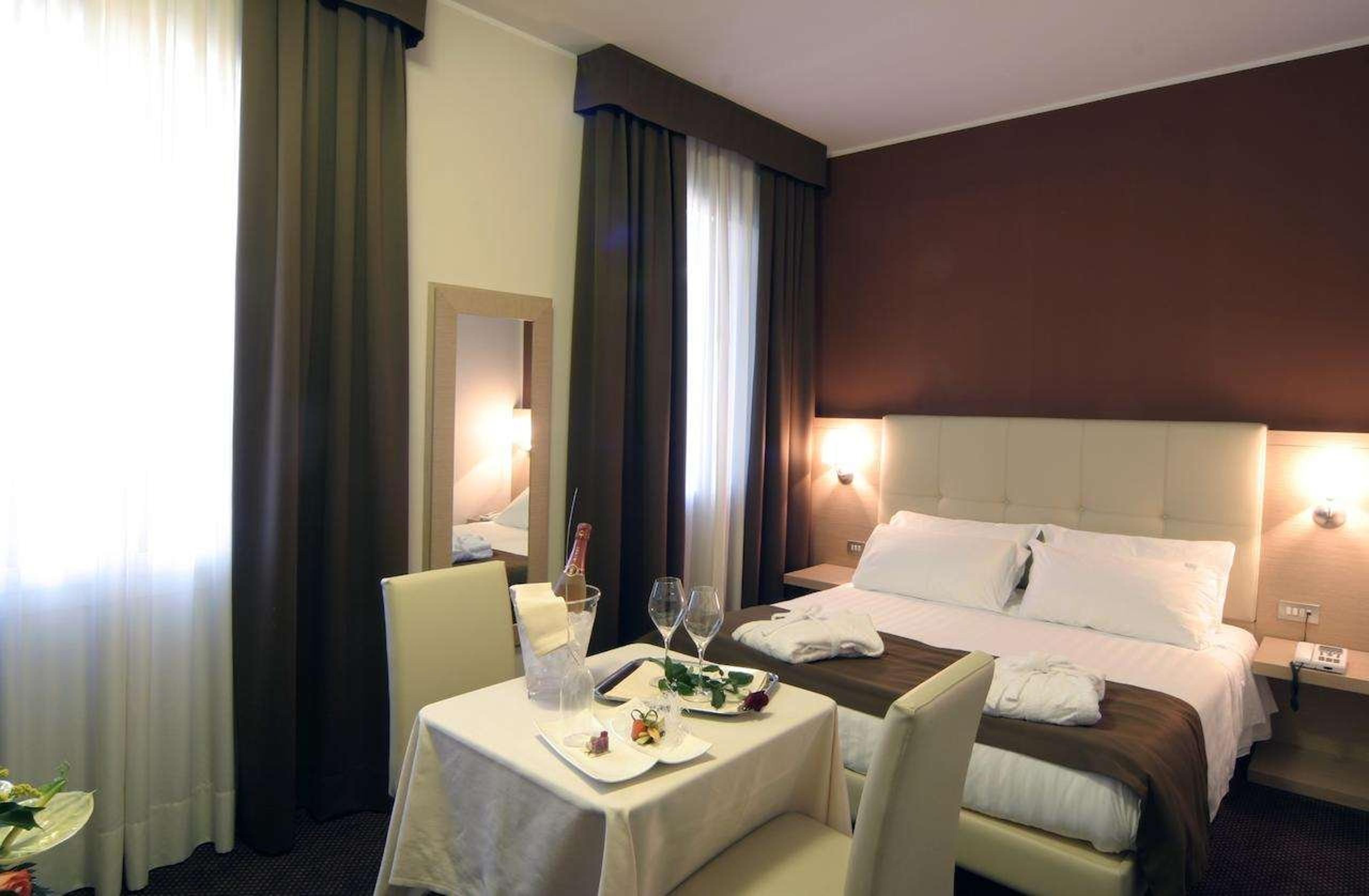 HOTEL VITTORIA RUBANO