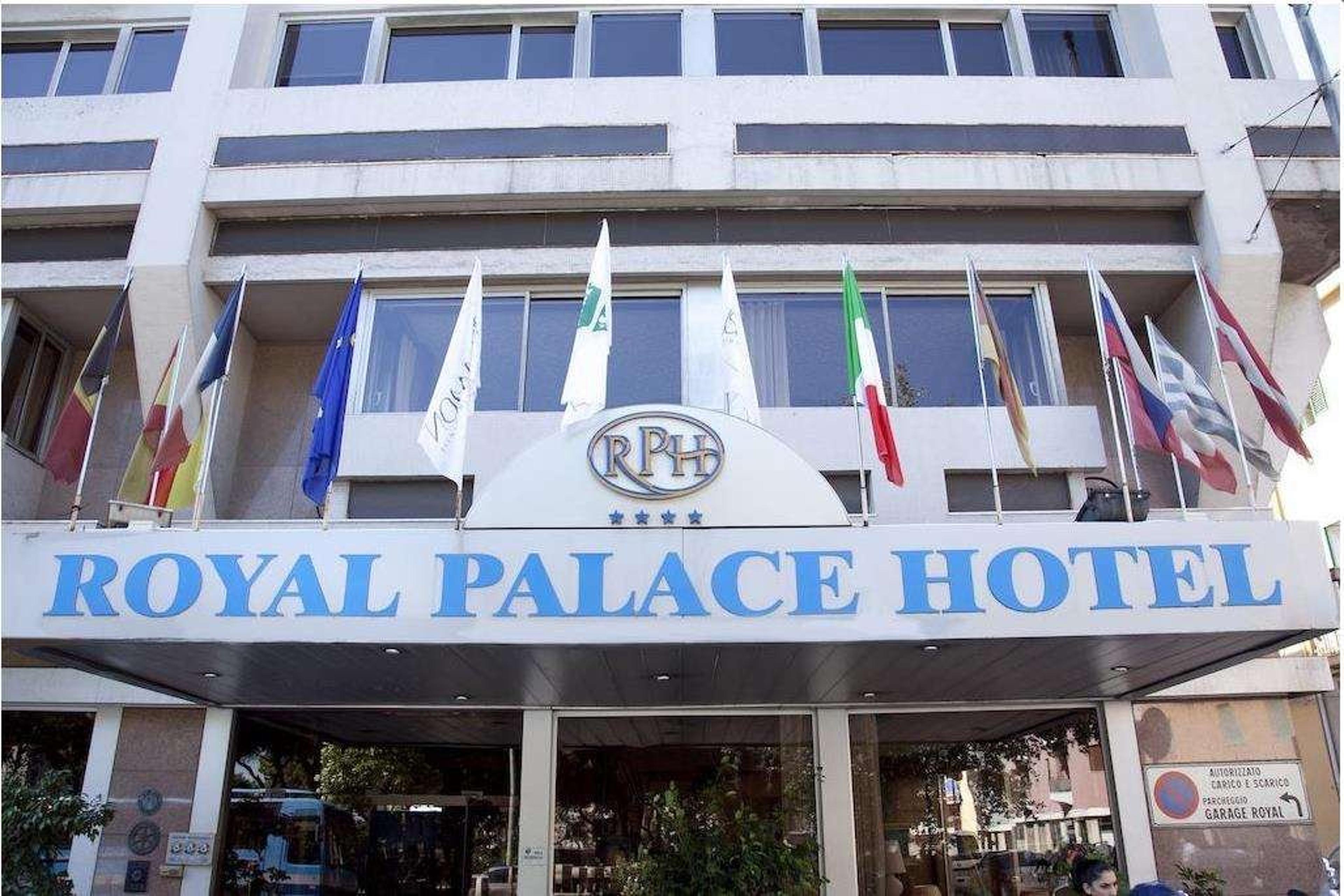 ROYAL PALACE HOTEL