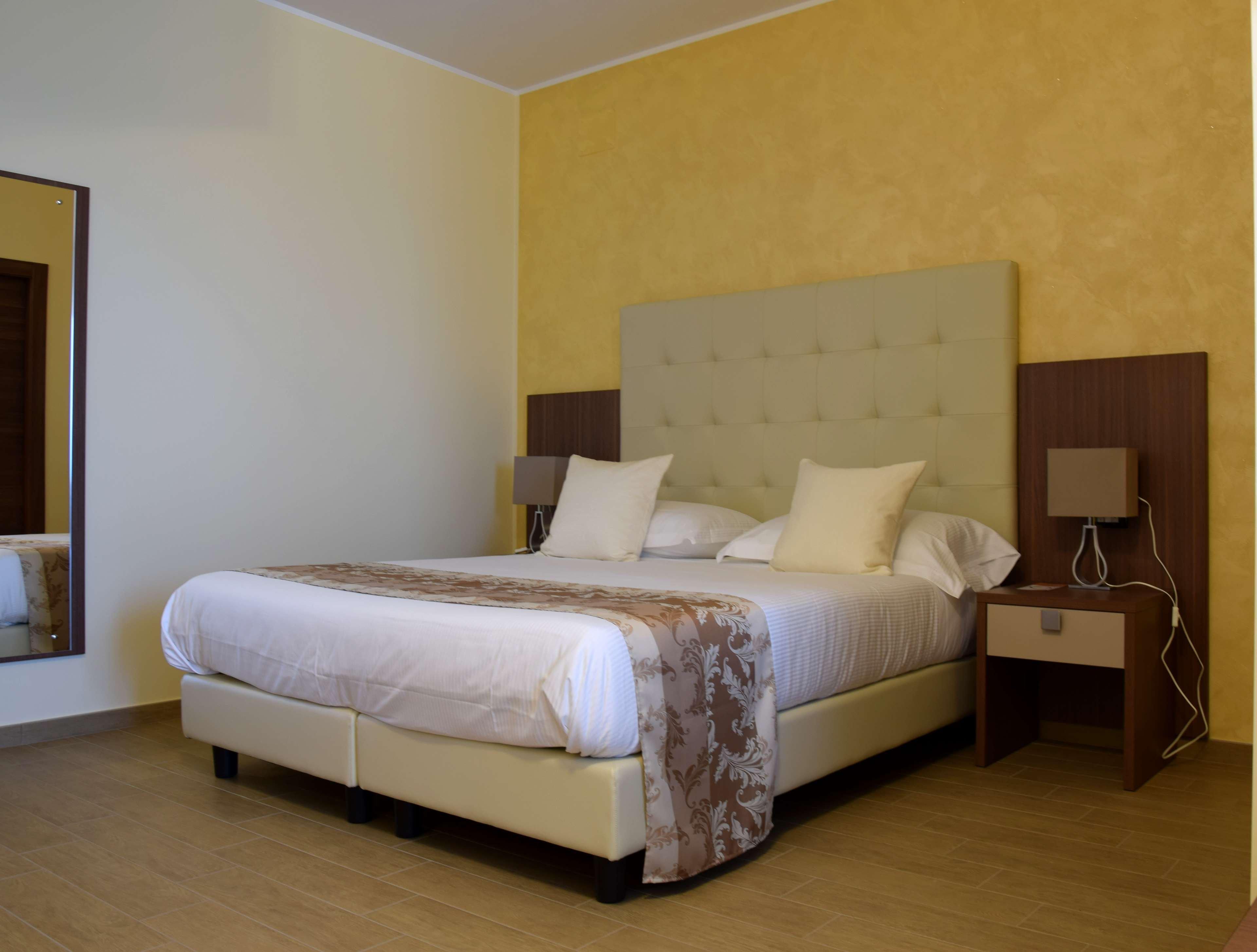 EDEN HOTEL - MOZZAGROGNA