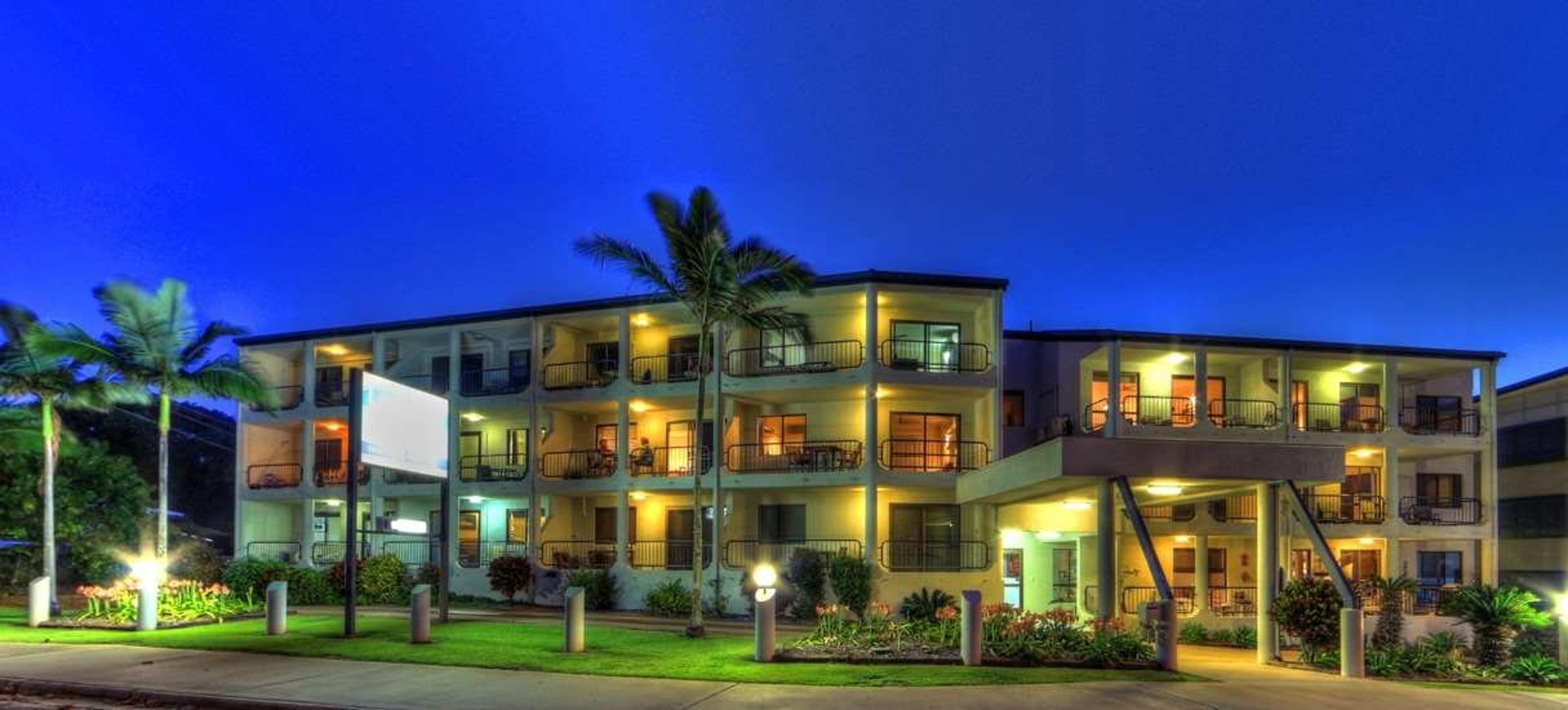 L AMOR HOLIDAY APARTMENTS - YEPPOON