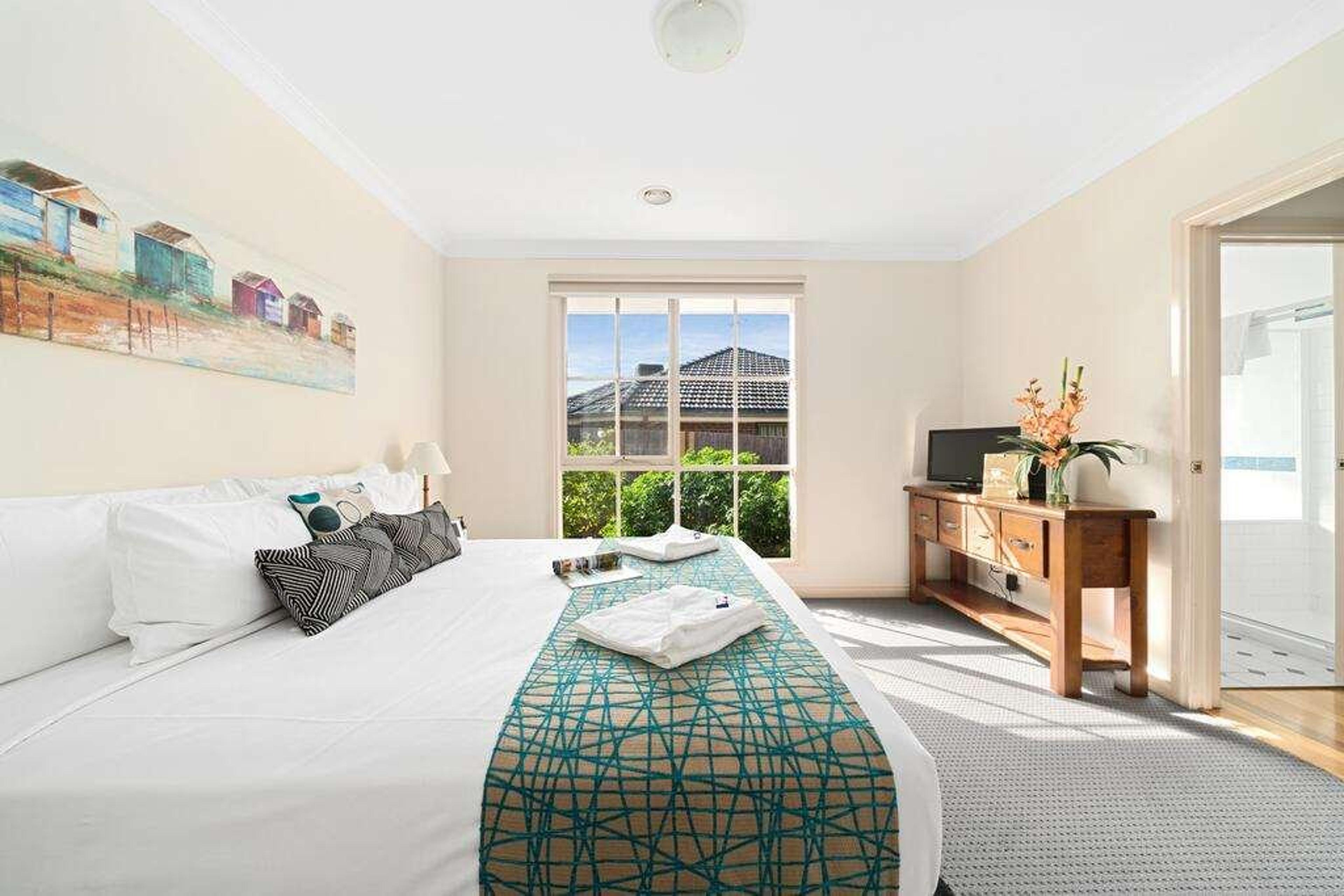 PARK AVENUE IKON GLEN WAVERLEY