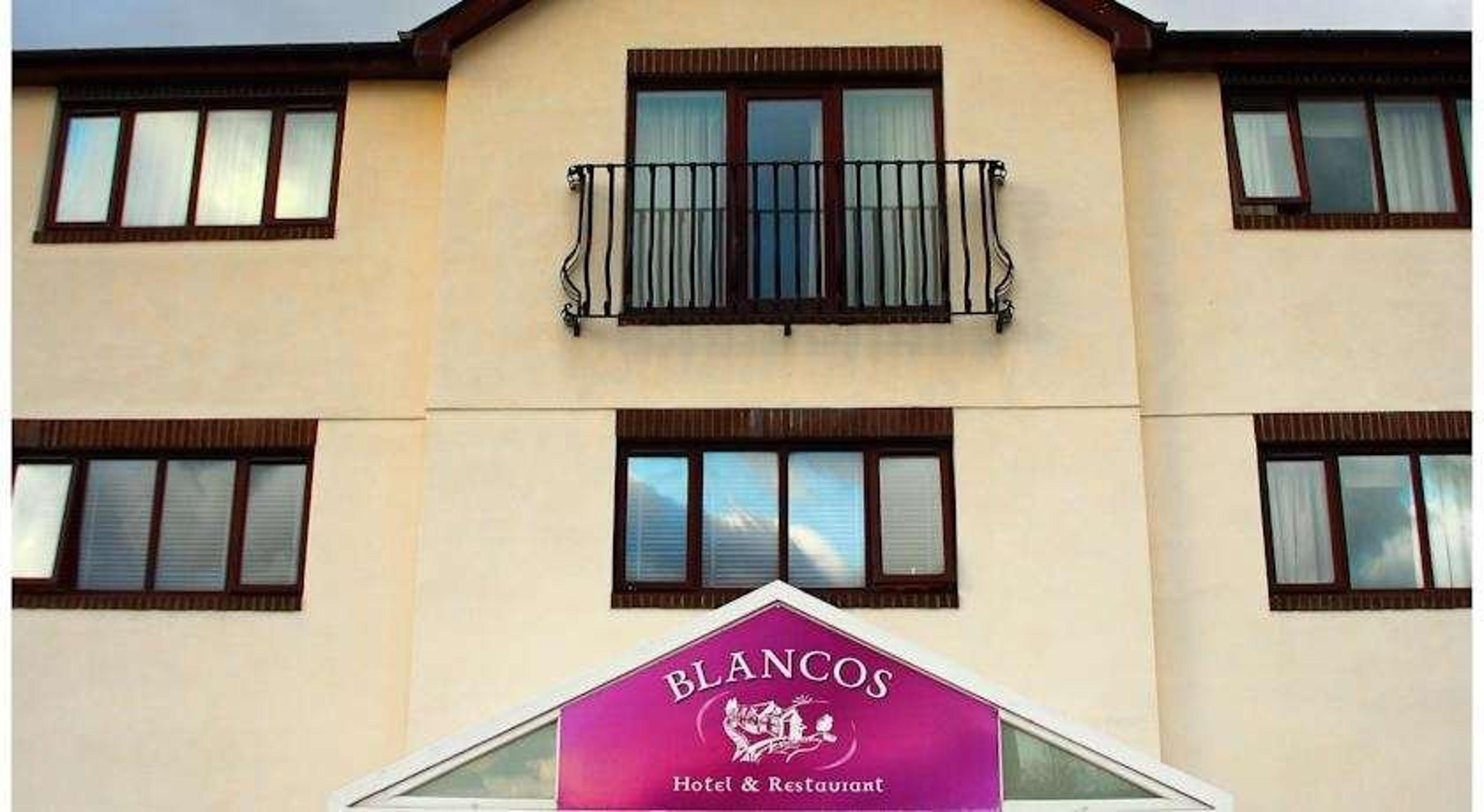 Blanco's Hotel