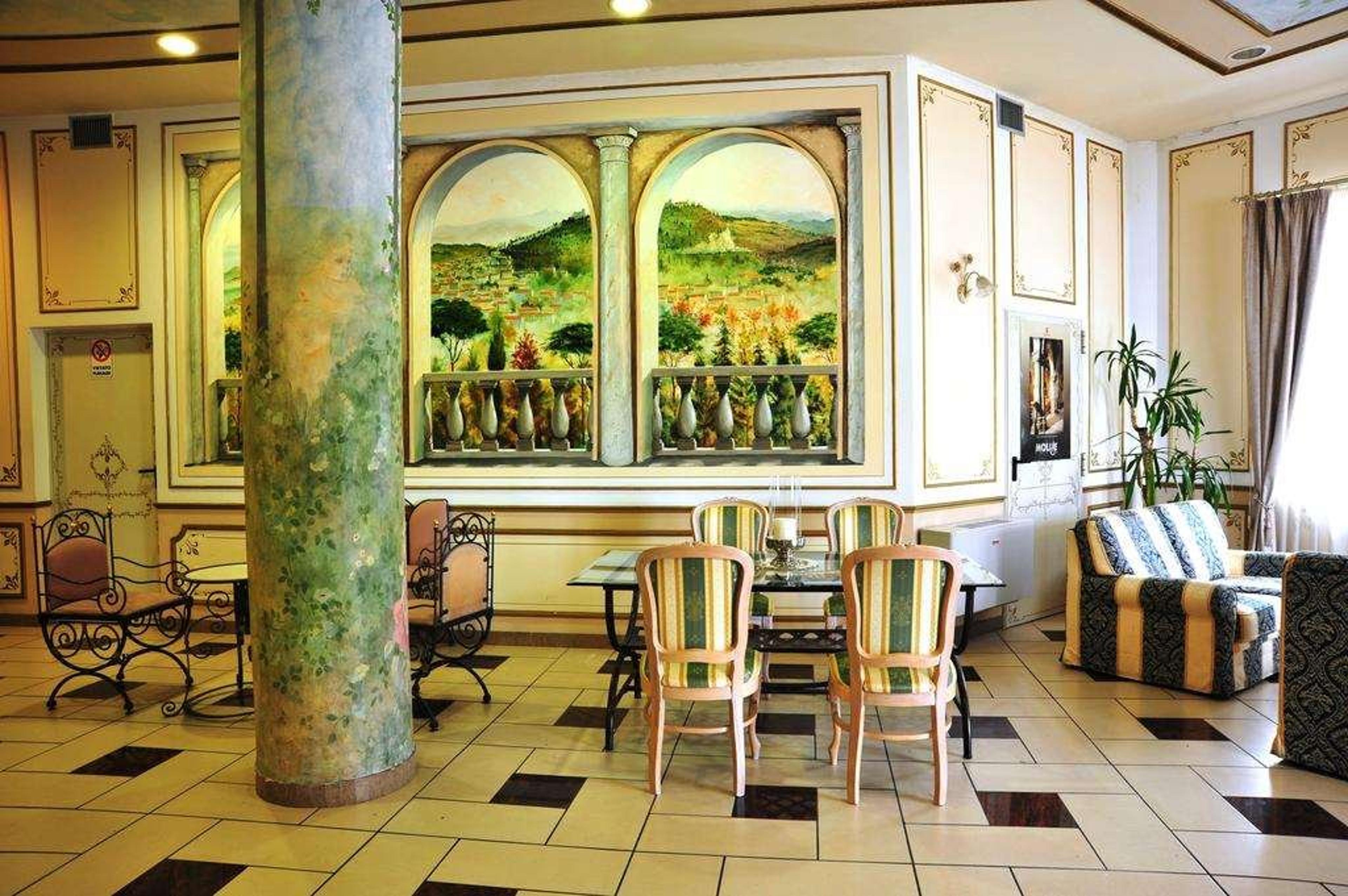 Hotel Photo 5