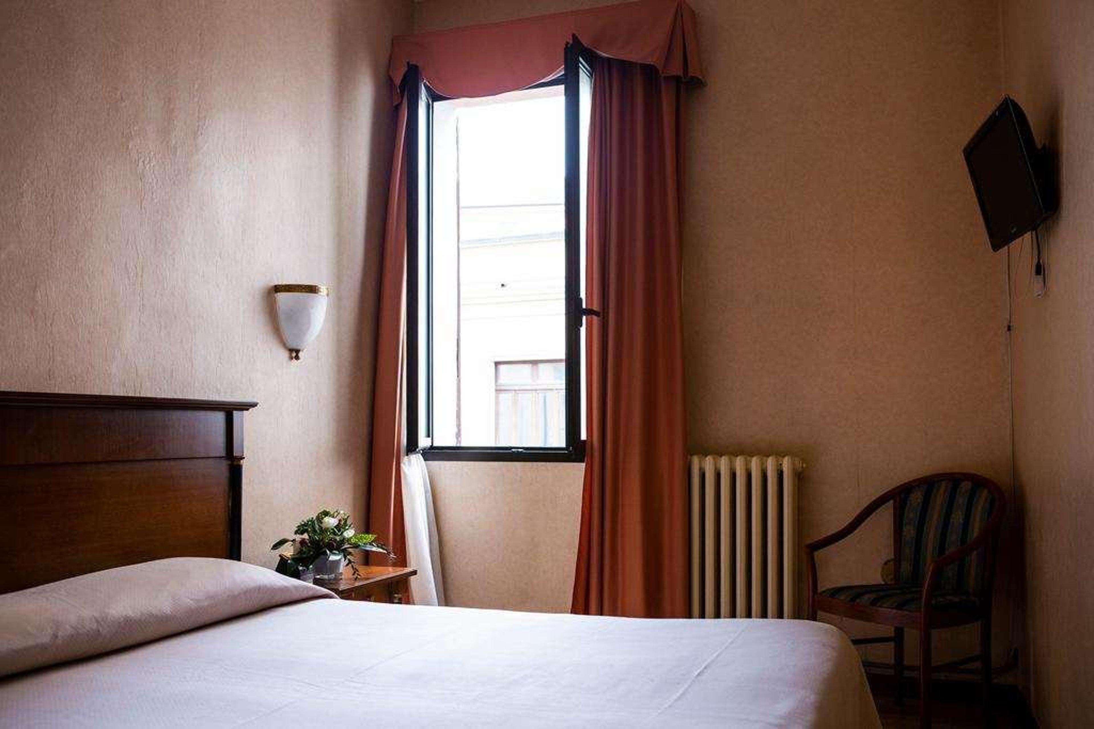 HOTEL ASTOR PIACENZA