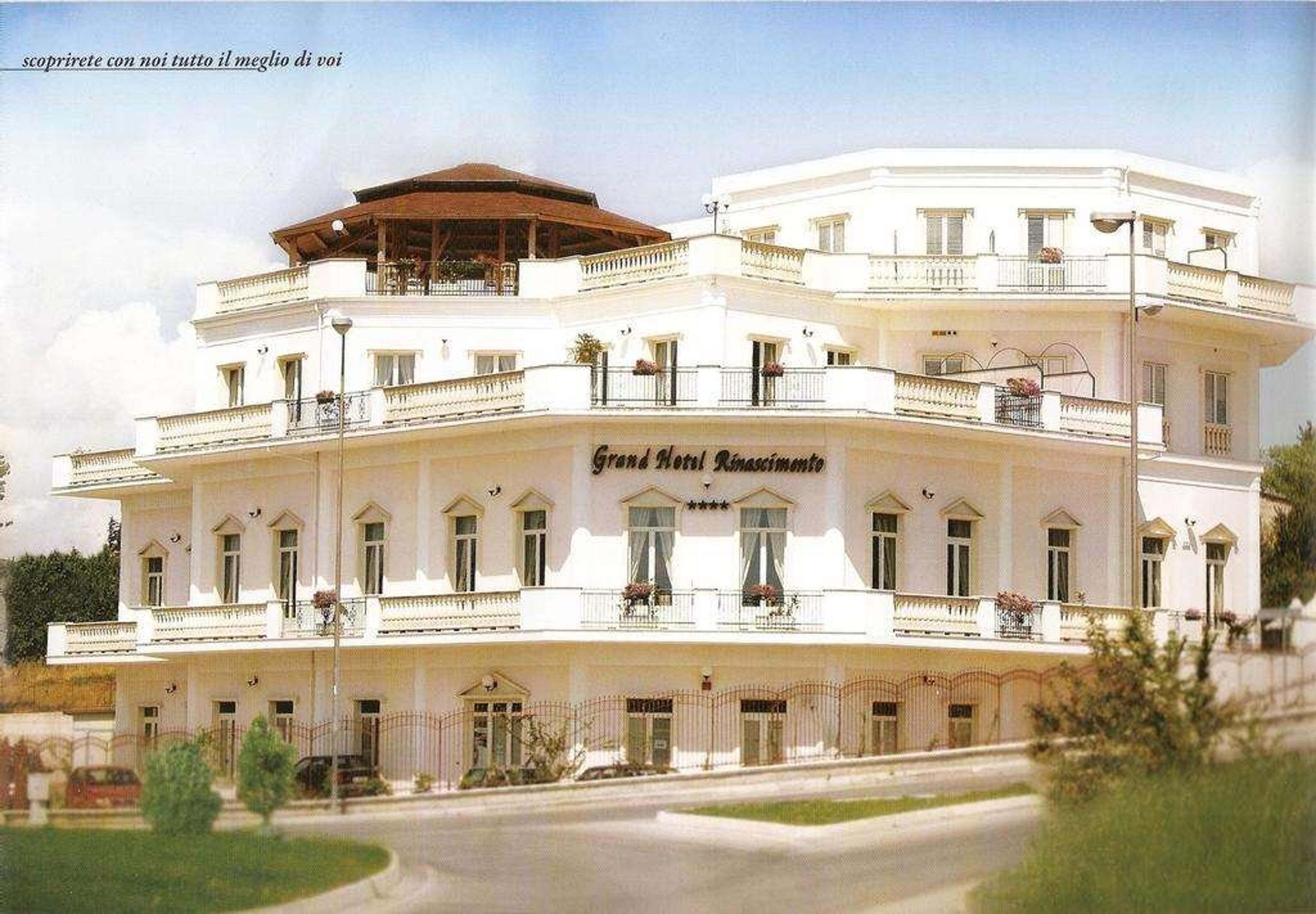 Hotel Photo 1