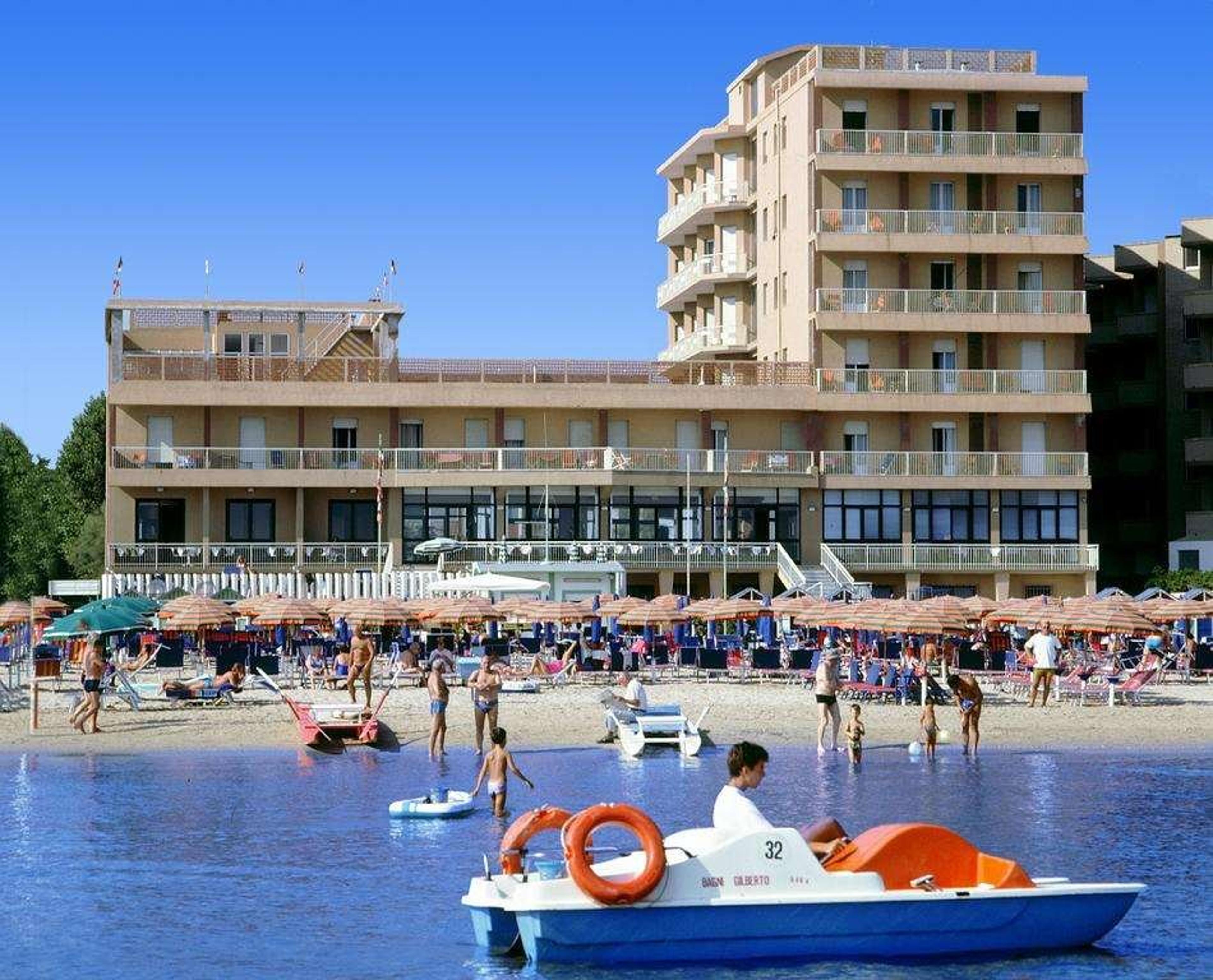 Hotel Photo 2