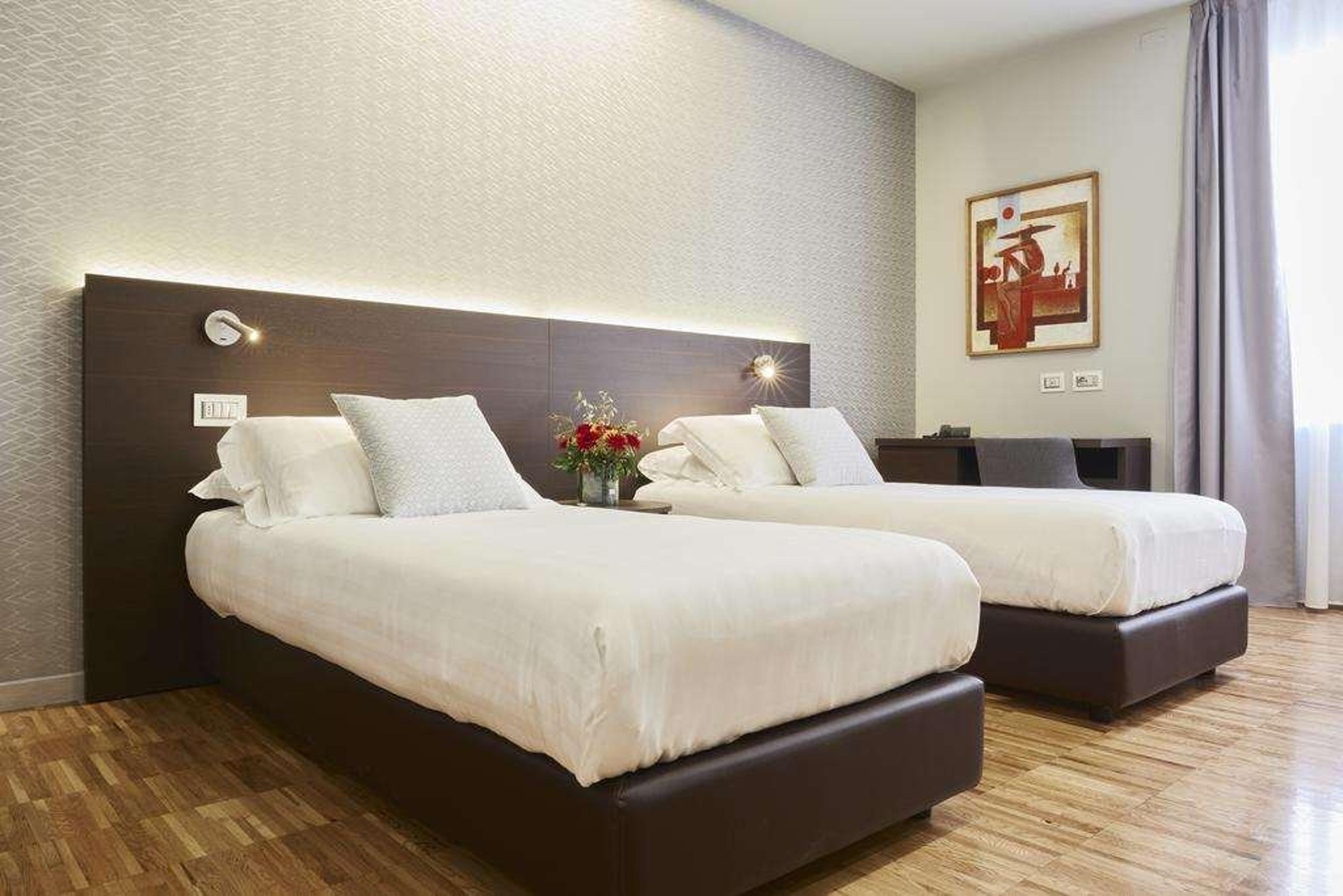 HOTEL MICHELANGELO CARRARA