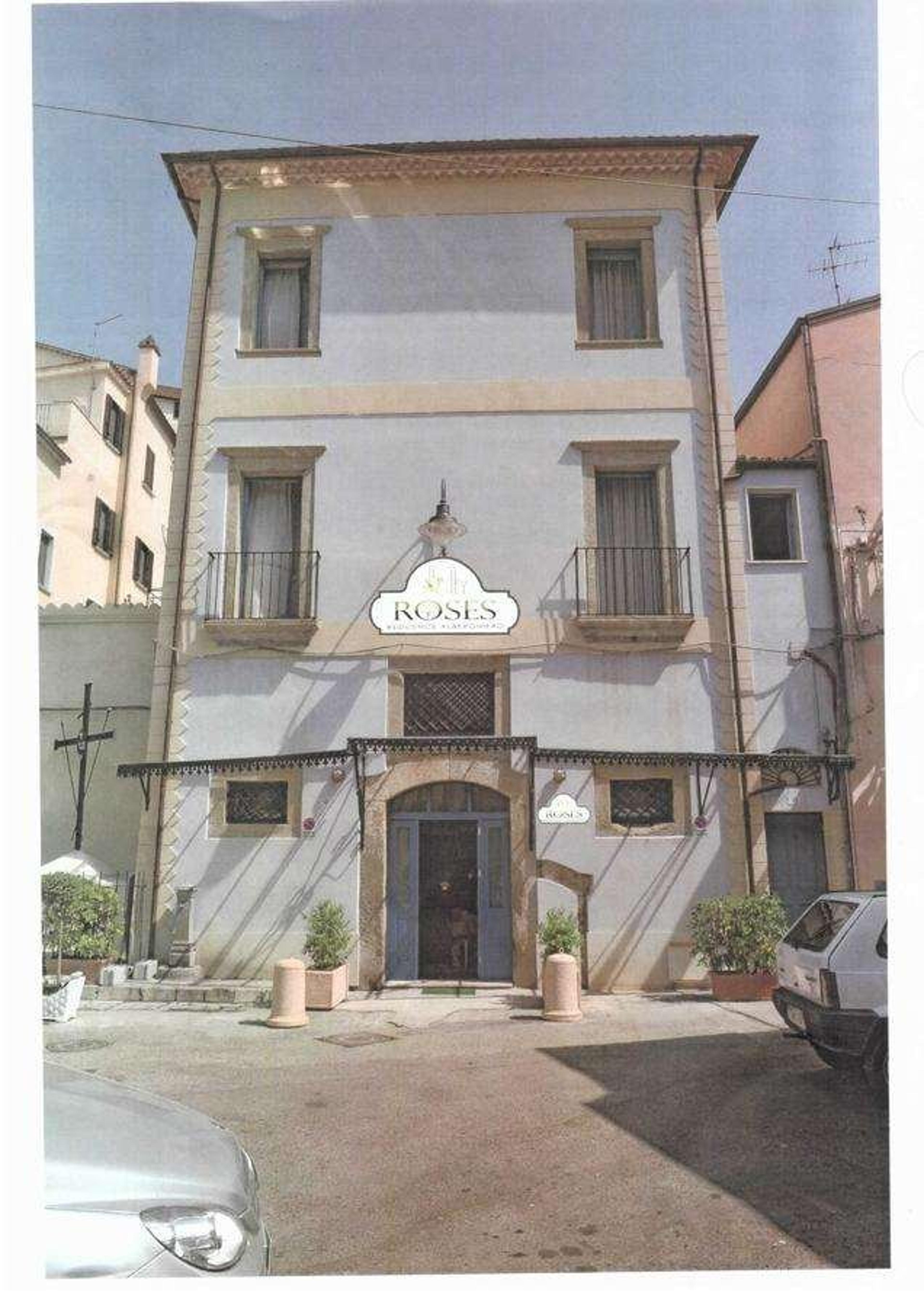 HOTEL ROSES - PAOLA