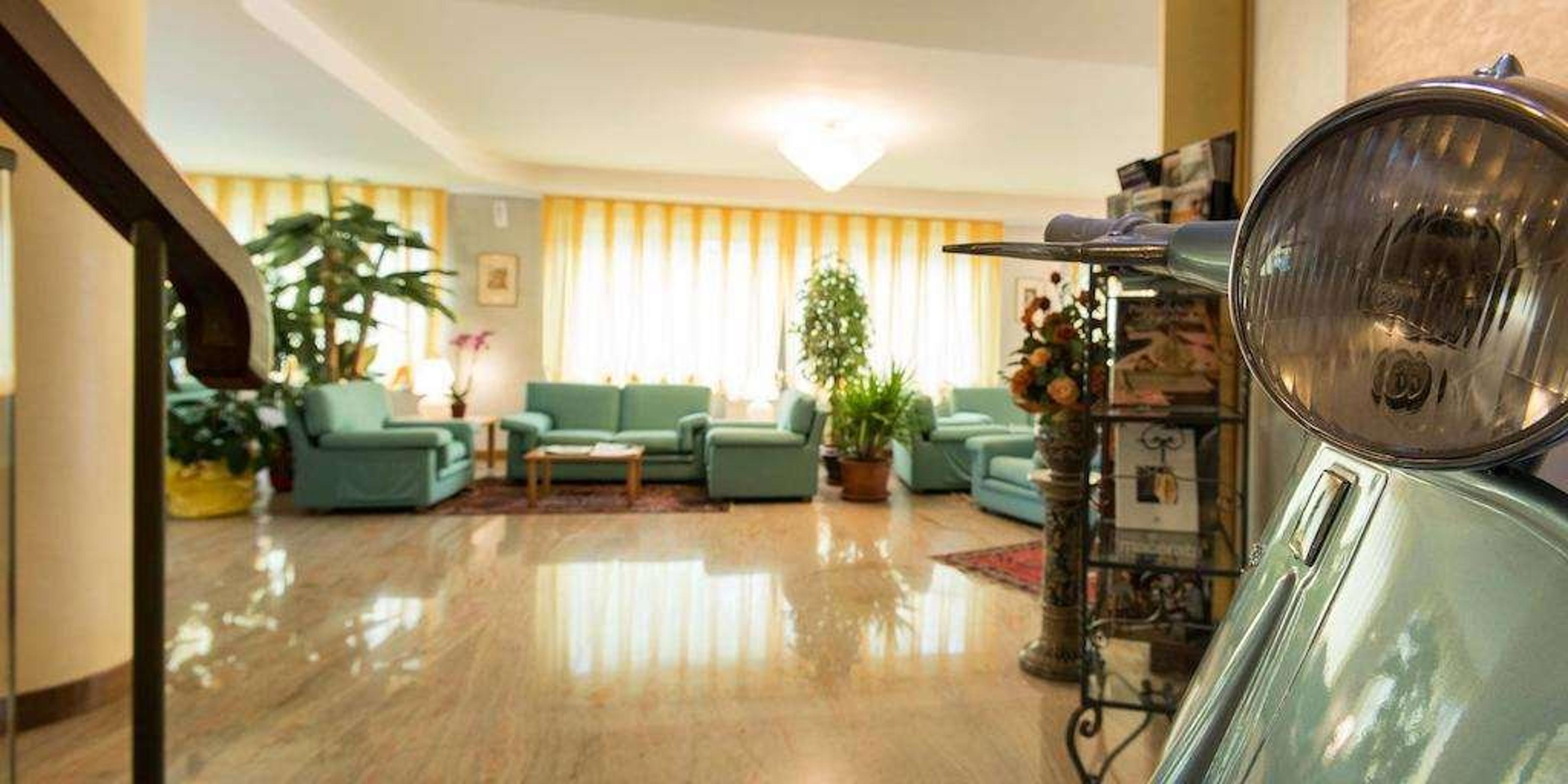 Hotel Photo 5