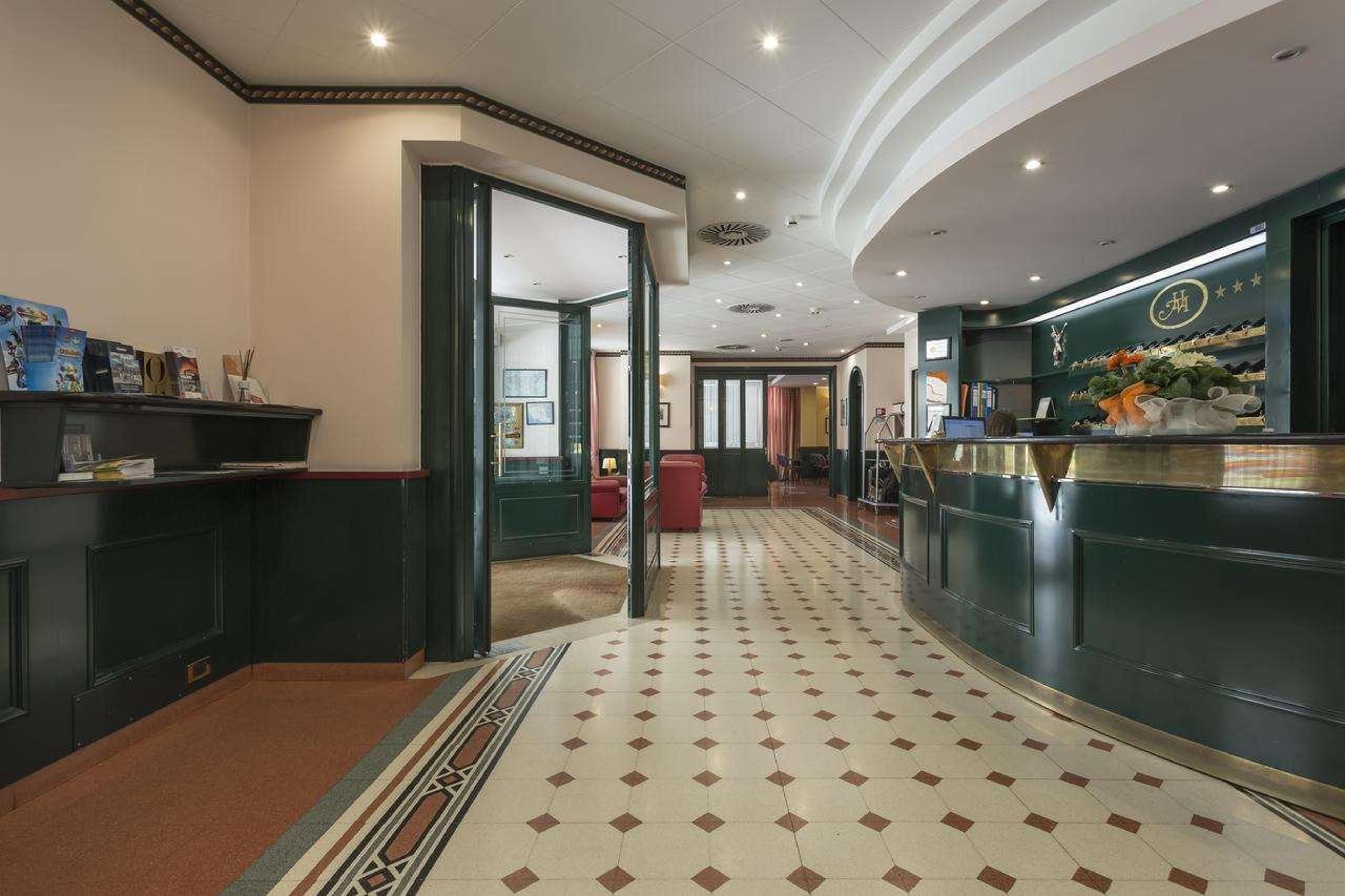 Hotel Photo 2