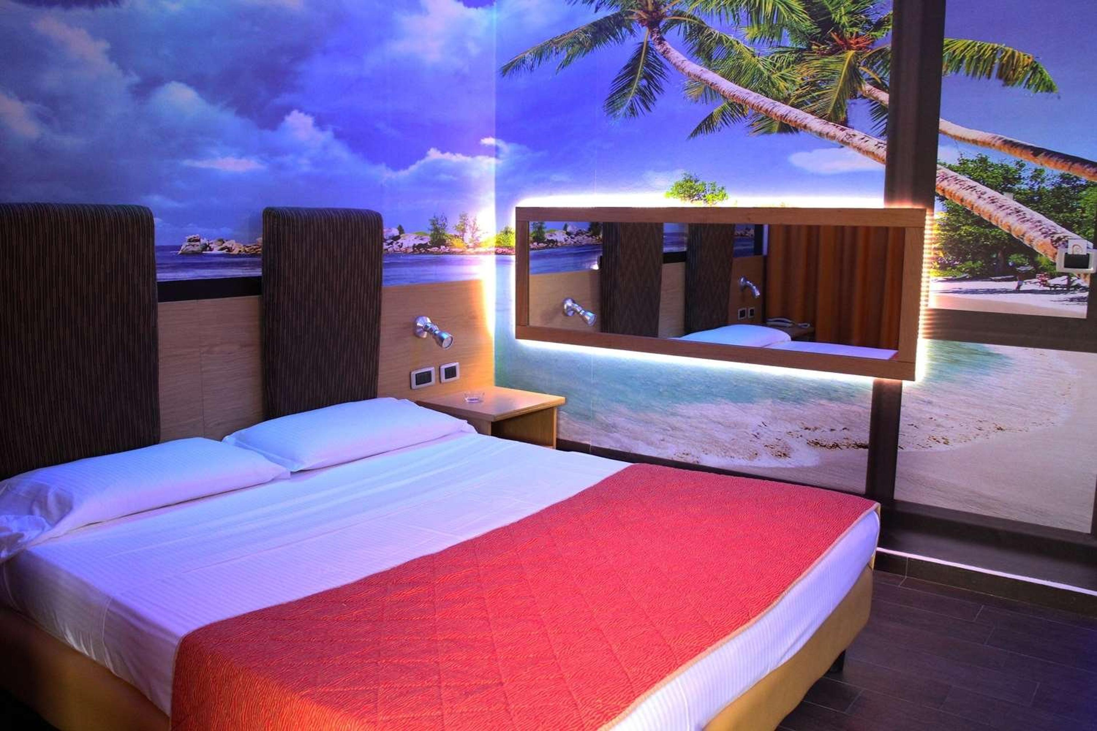 HOTEL ORANGE - VERGIATE
