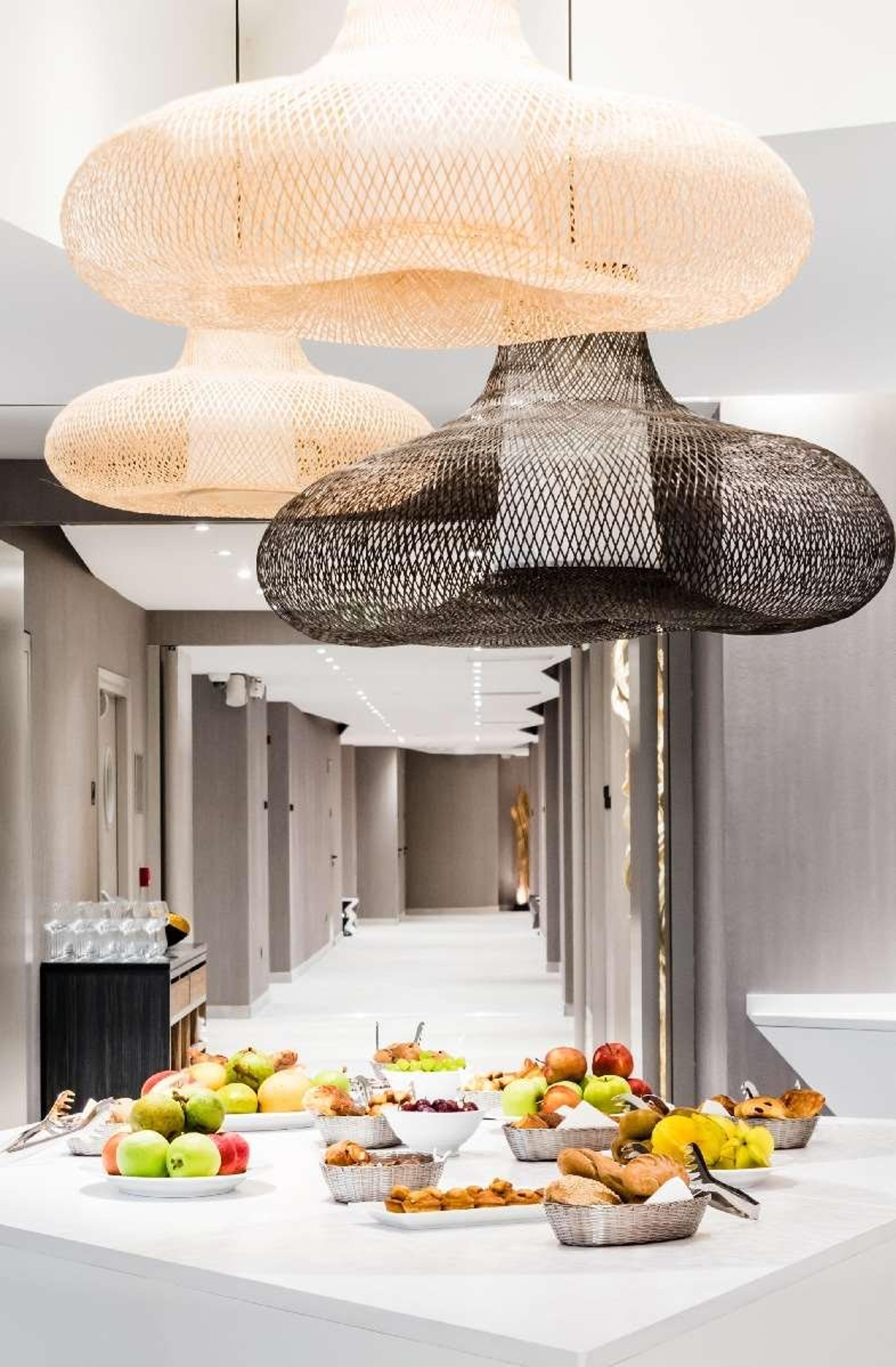 SIMON HOTEL