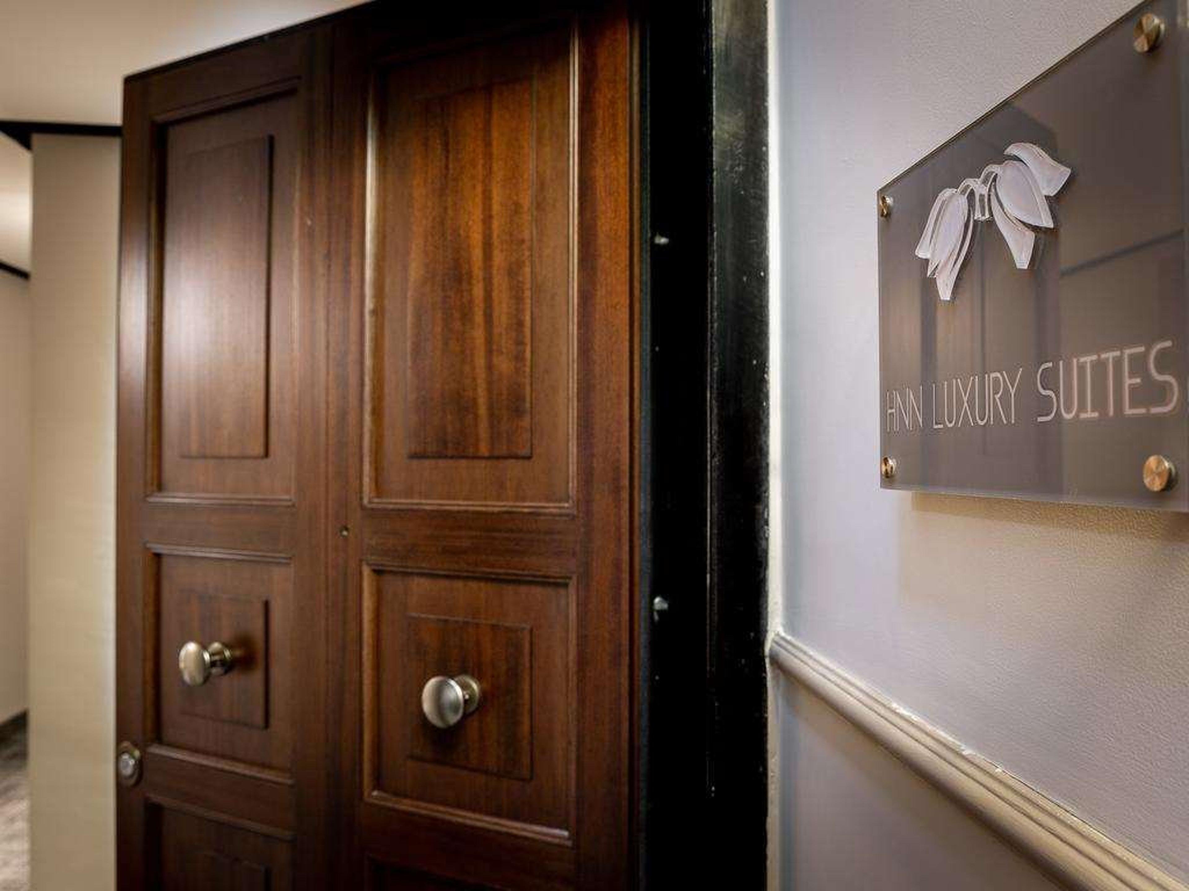 HNN LUXURY SUITES