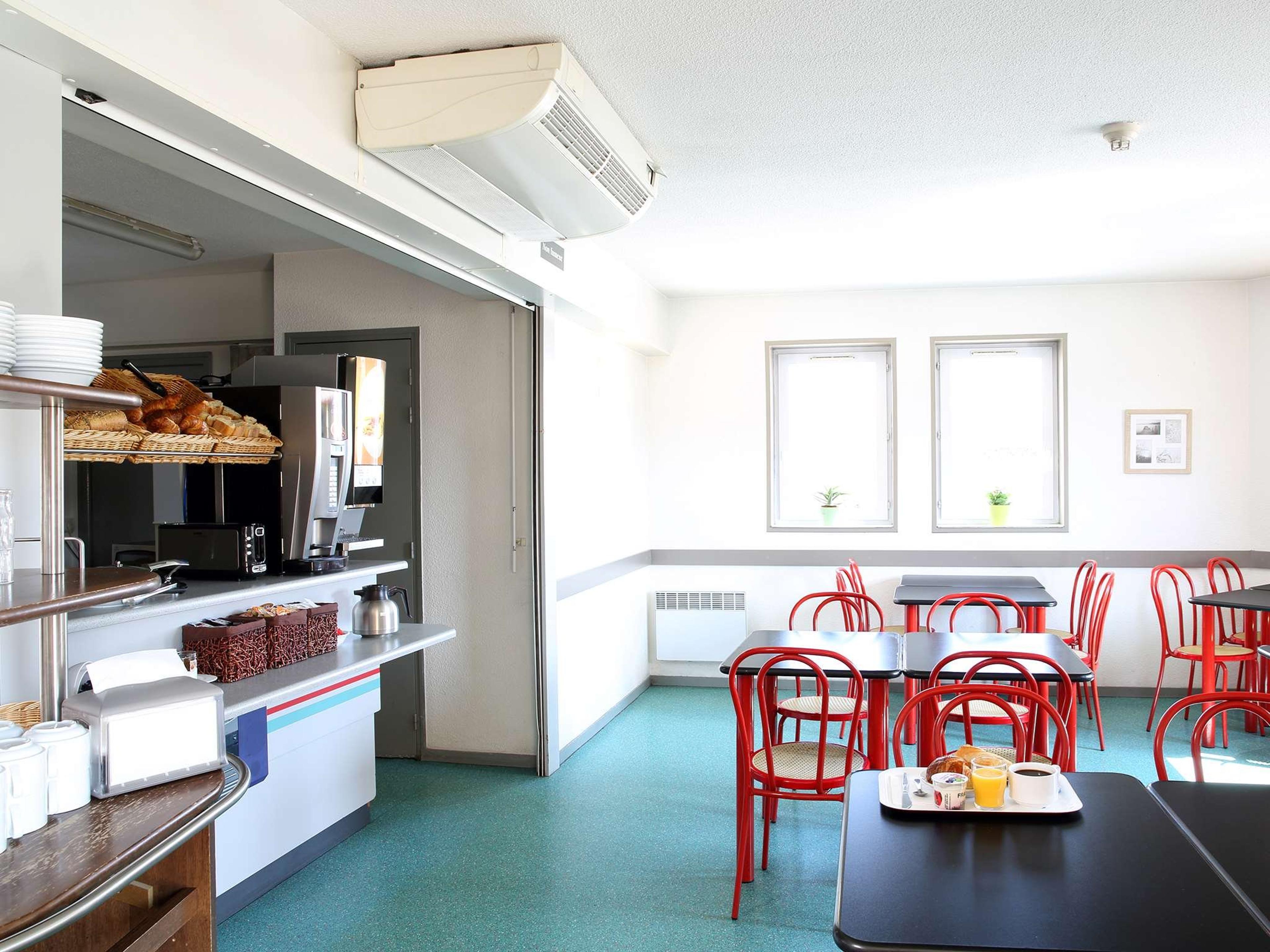 B&B HOTEL AVIGNON 2 - LE PONTET