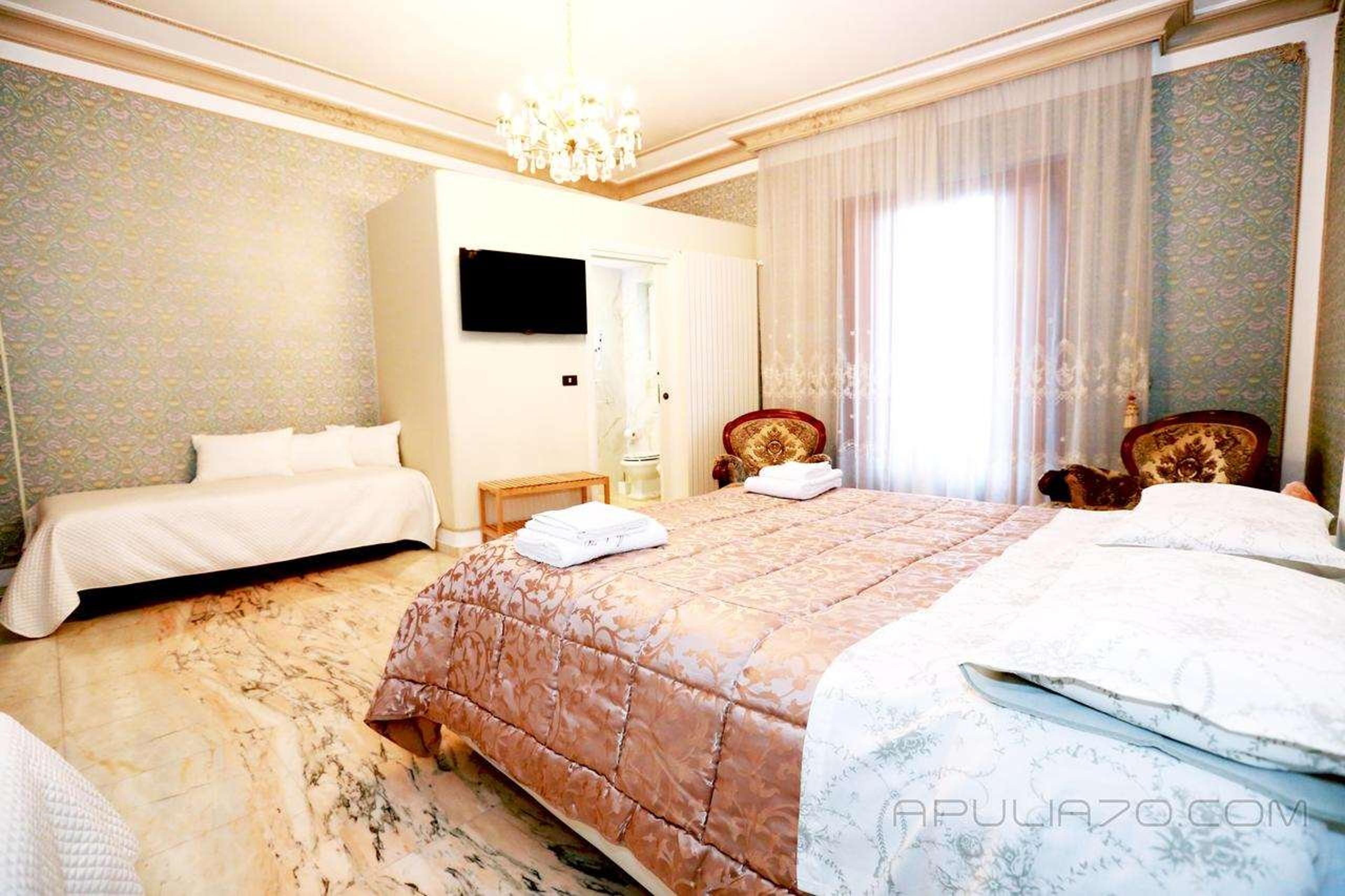 APULIA 70 HOLIDAYS