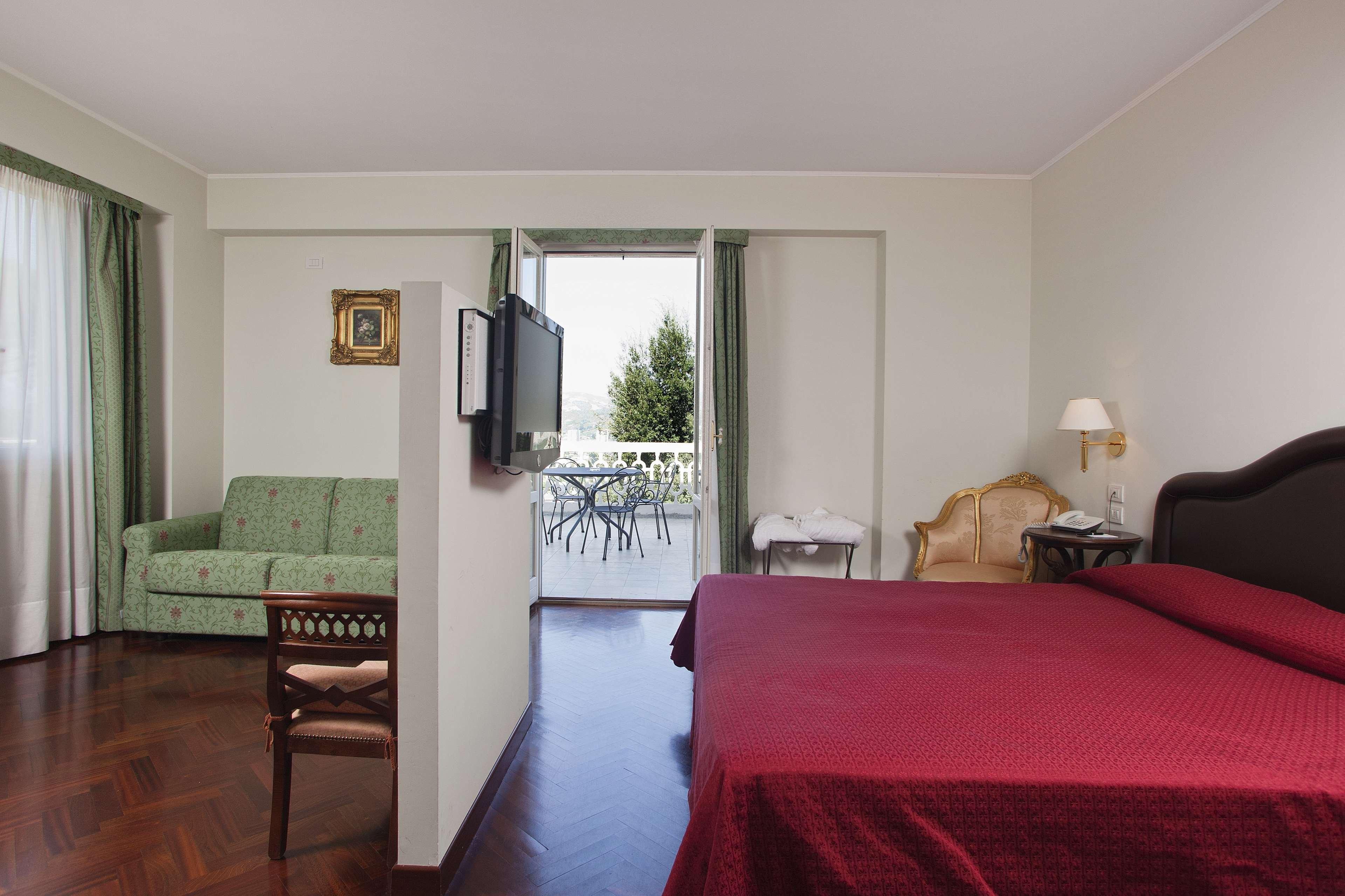 HOTEL VILLA PIGNA - FOLIGNANO