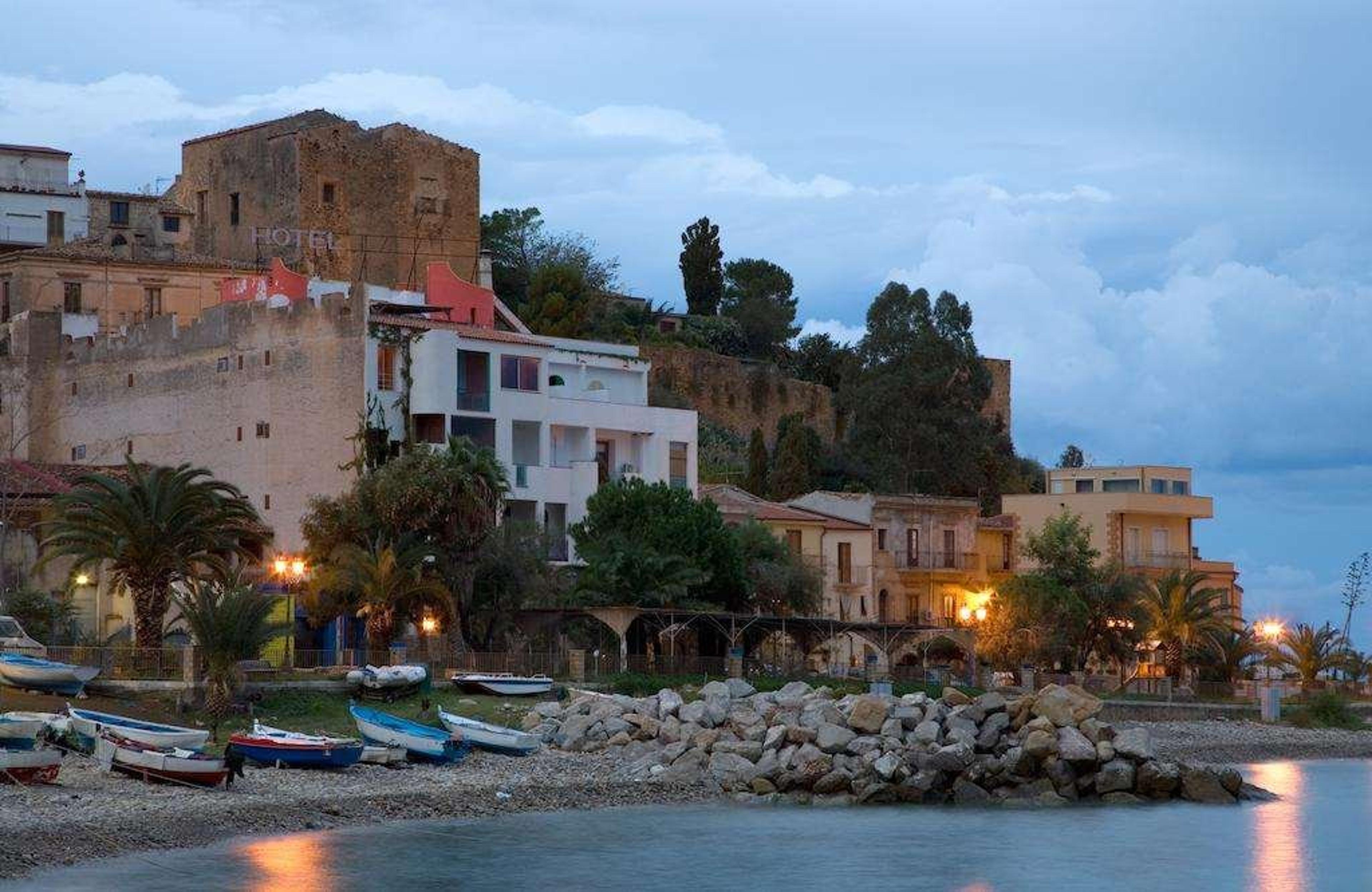 L ATELIER SUL MARE - CASTEL DI TUSA