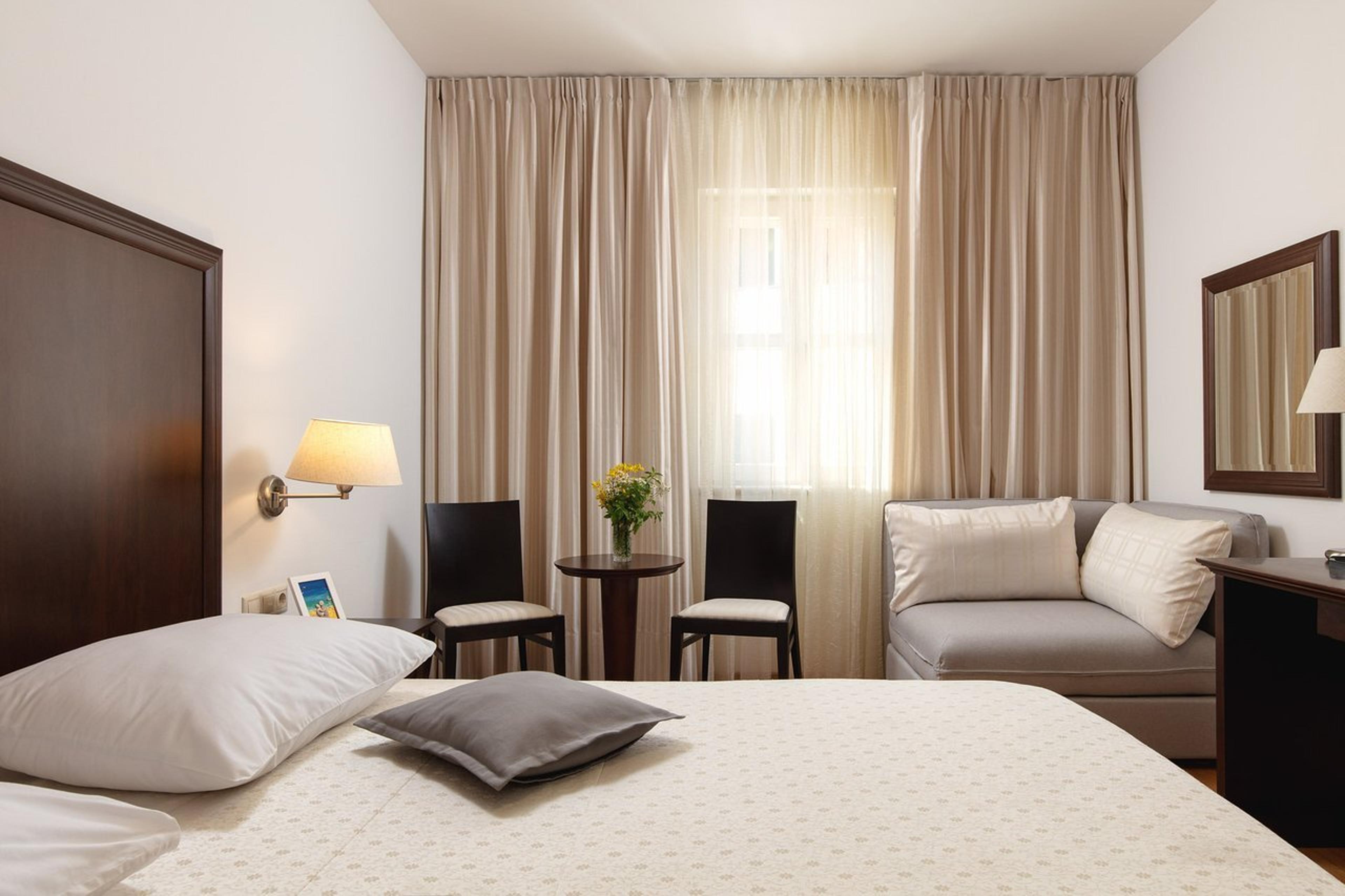 HOTEL CROATIA - BASKA VODA