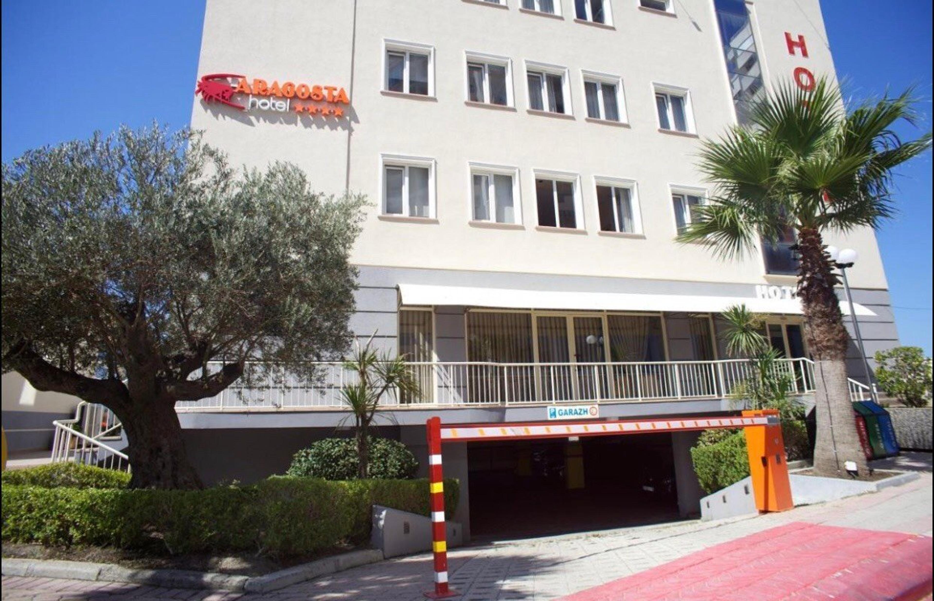 ARAGOSTA HOTEL