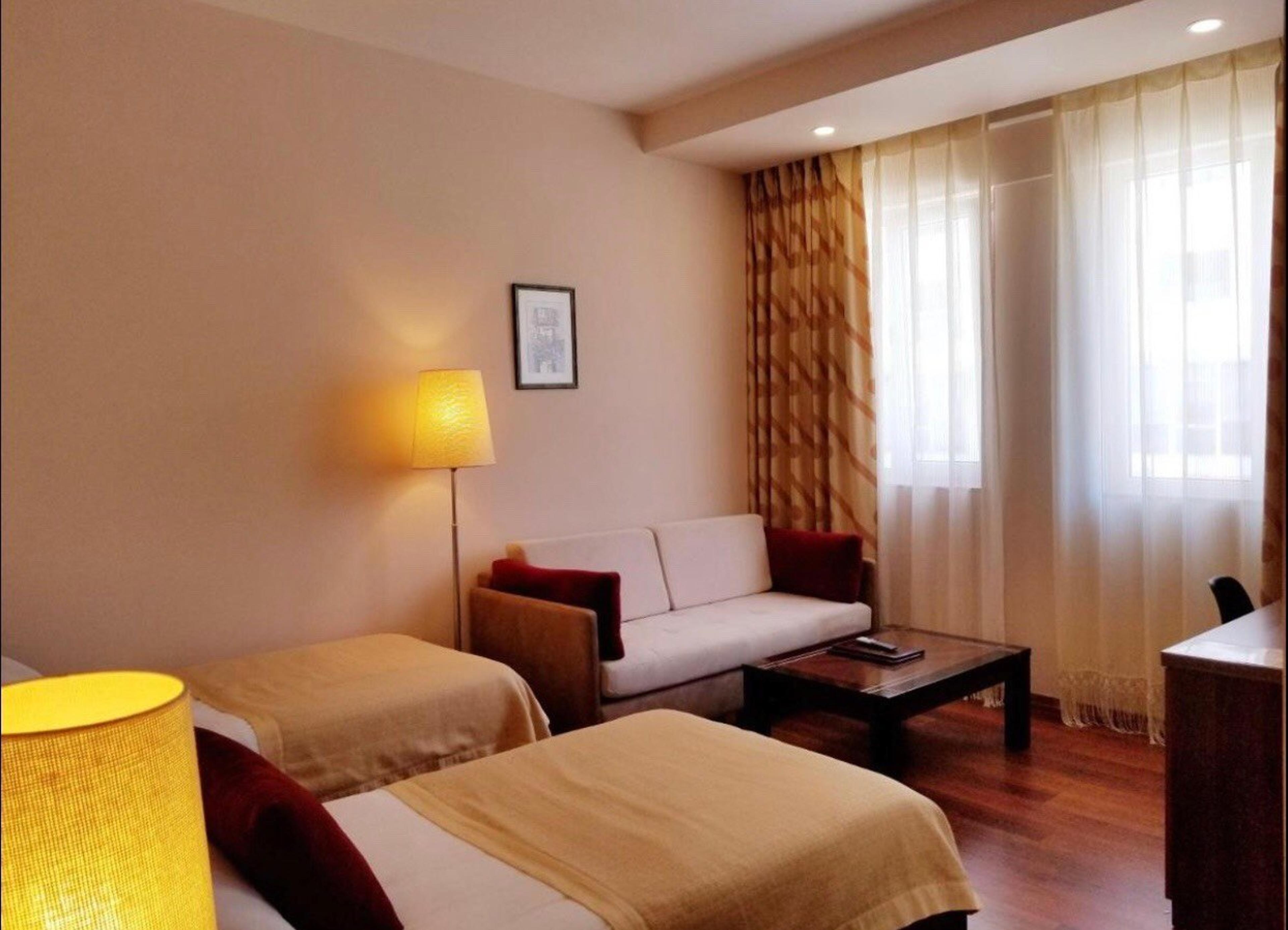ARAGOSTA HOTEL