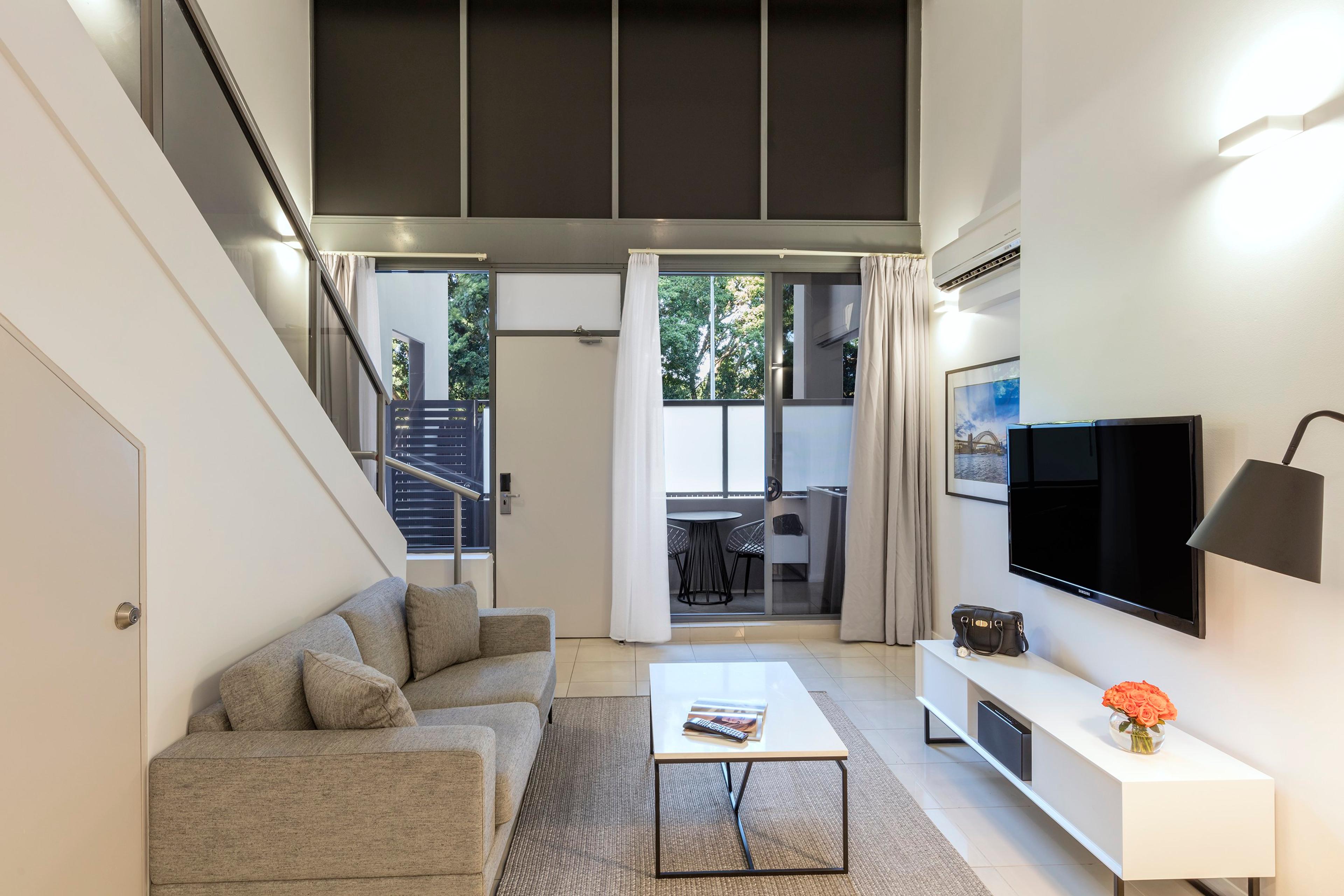 Meriton Suites Waterloo